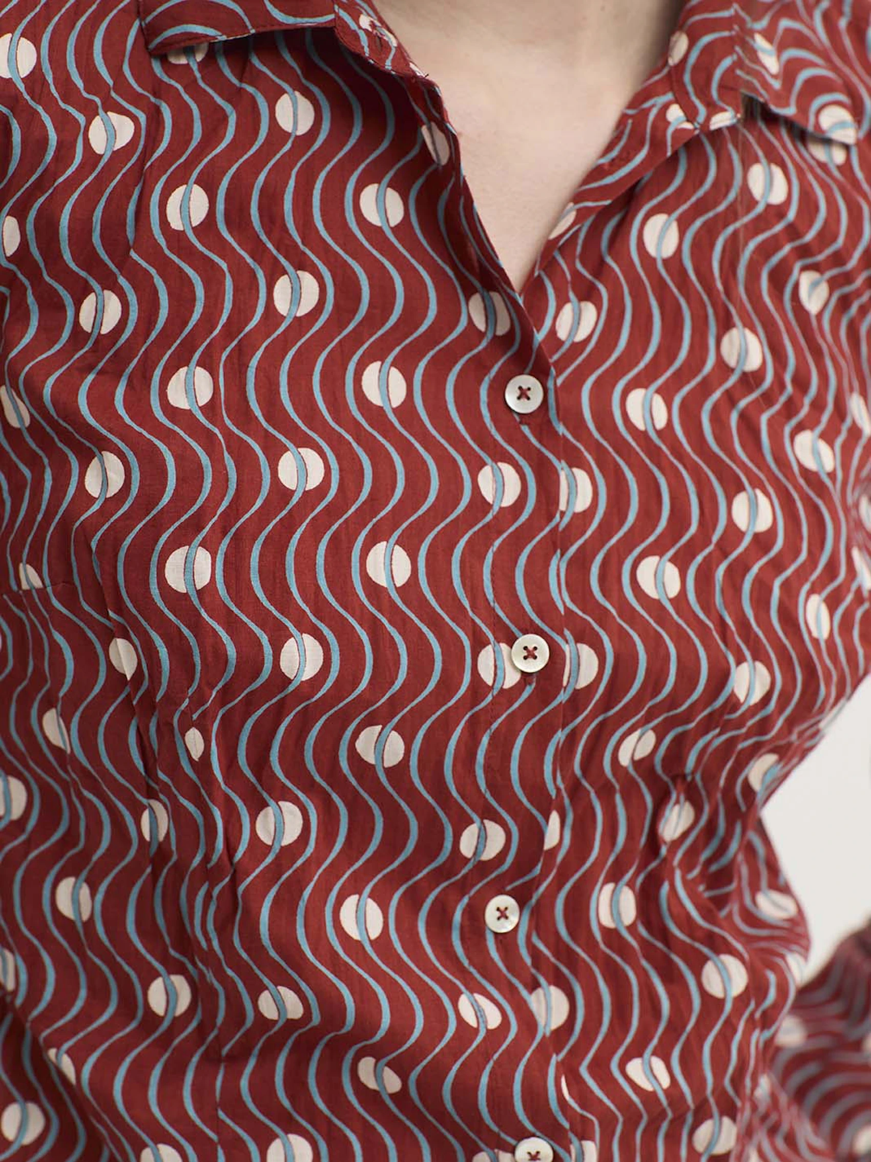 Camisa básica #99 Hellenic Waves