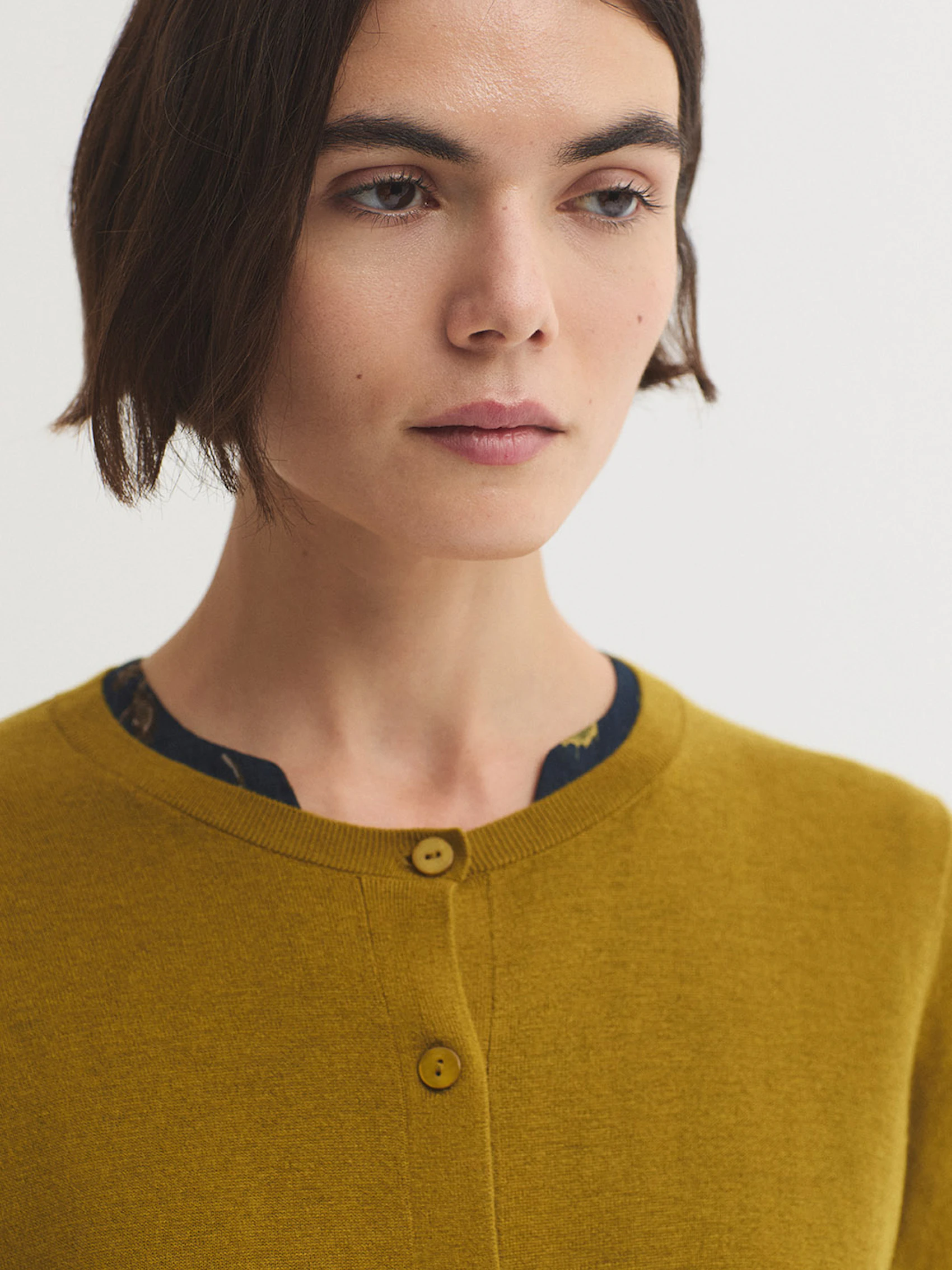 Cardigan basic incrociato