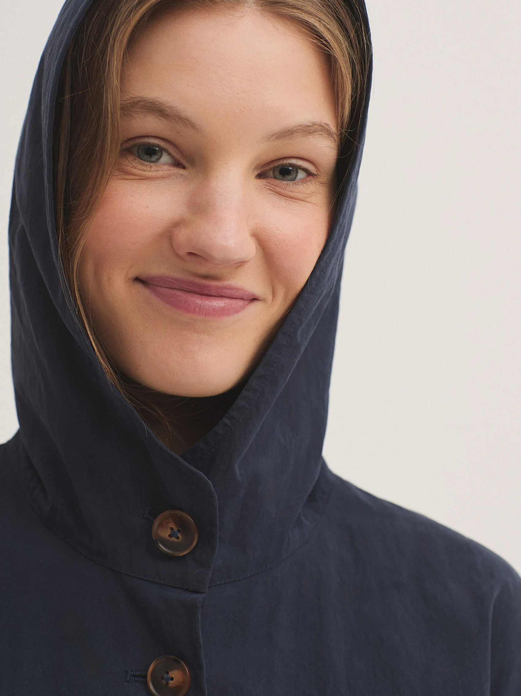 Basic coloured hooded trench coat