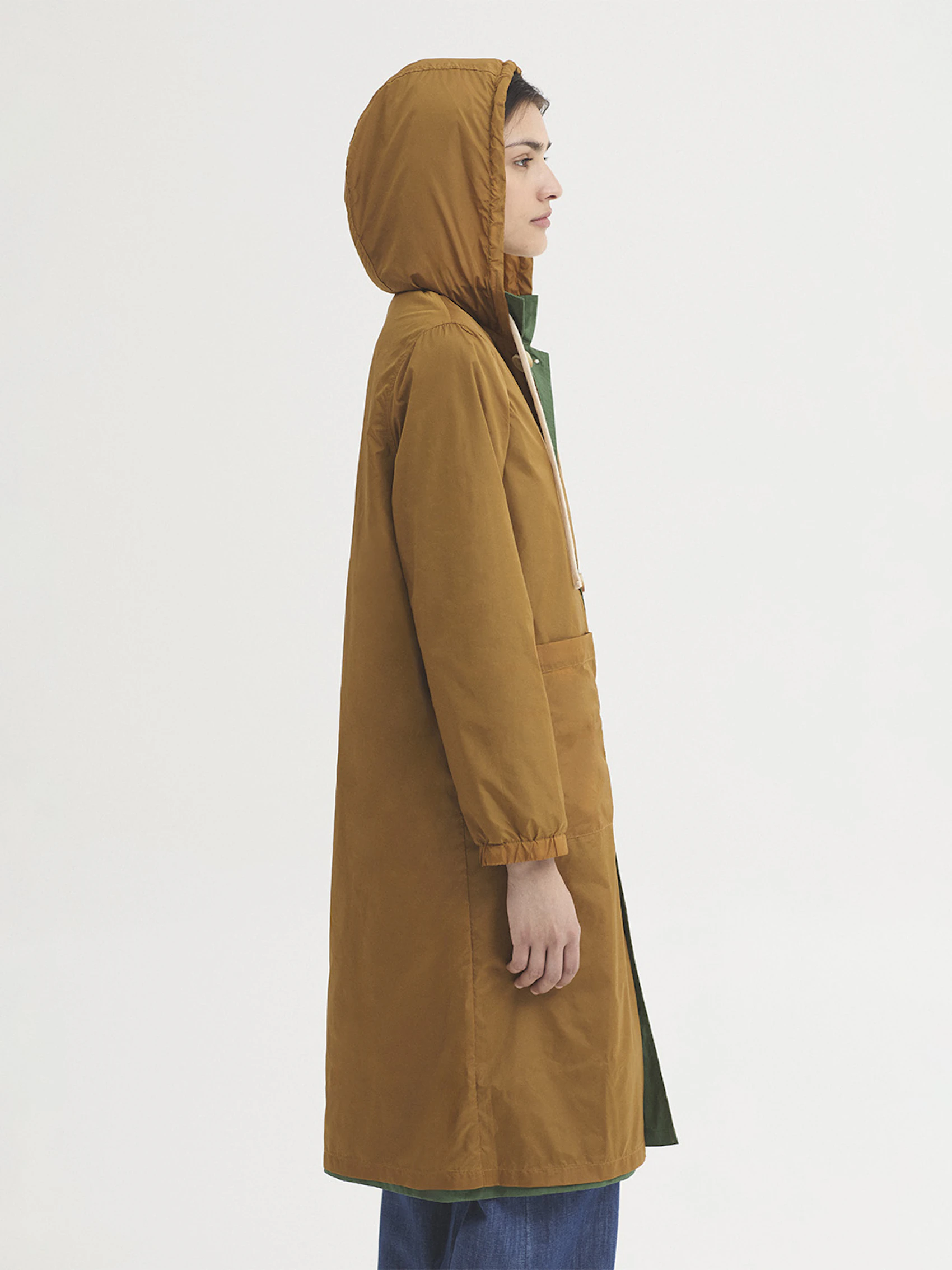 Trench reversible