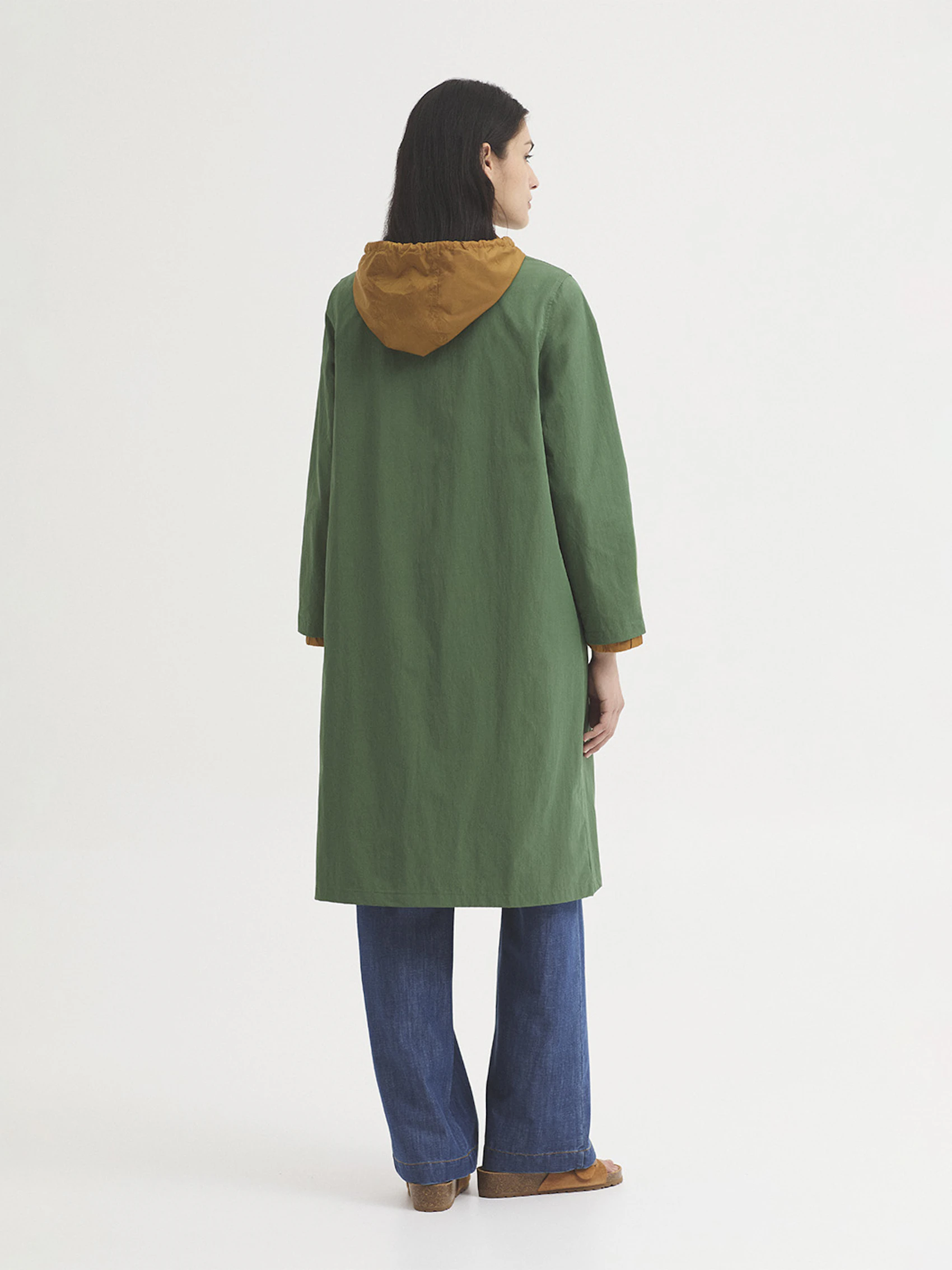 Trench reversible