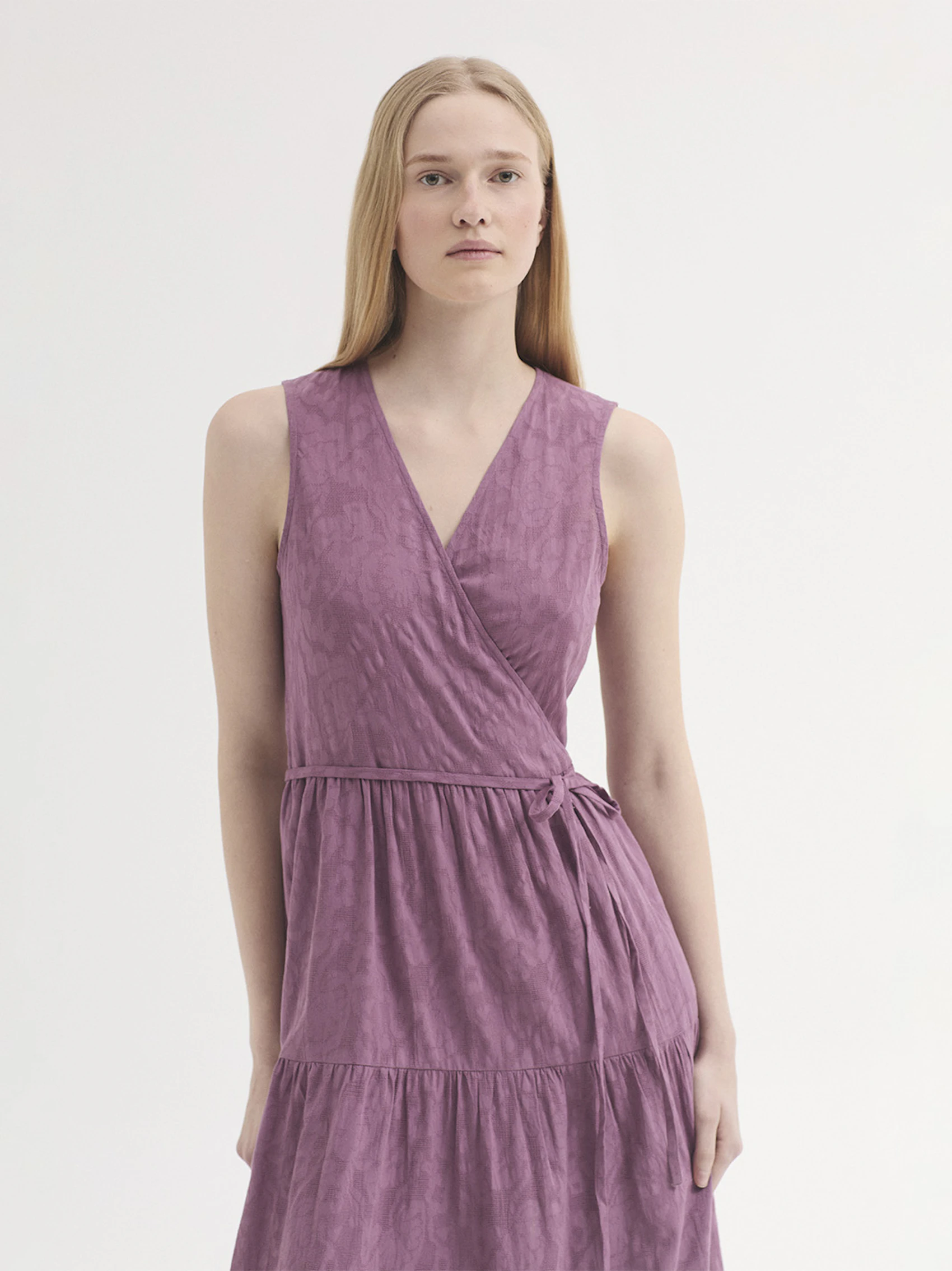Jacquard dress with flowers