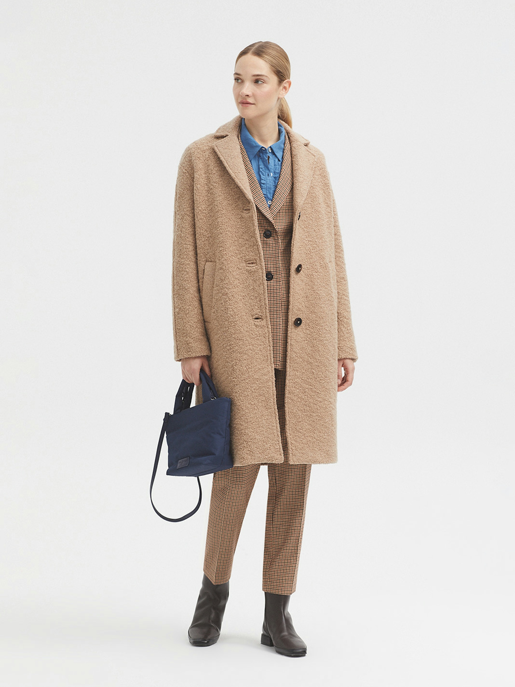Basic boucle coat