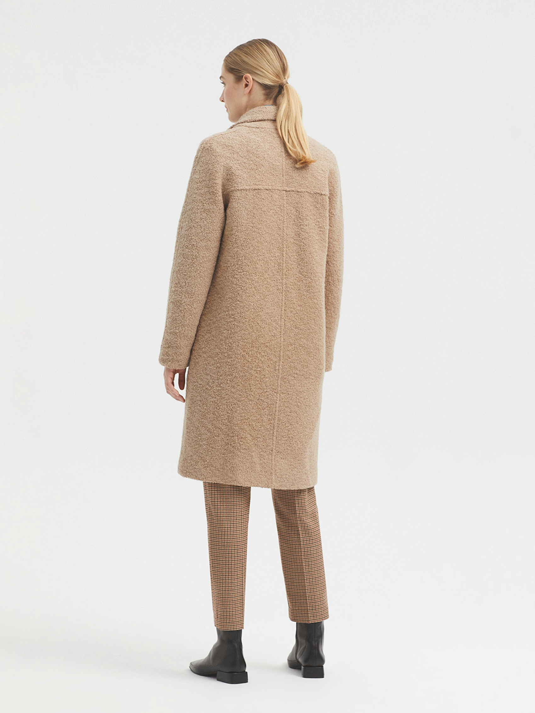 Basic boucle coat
