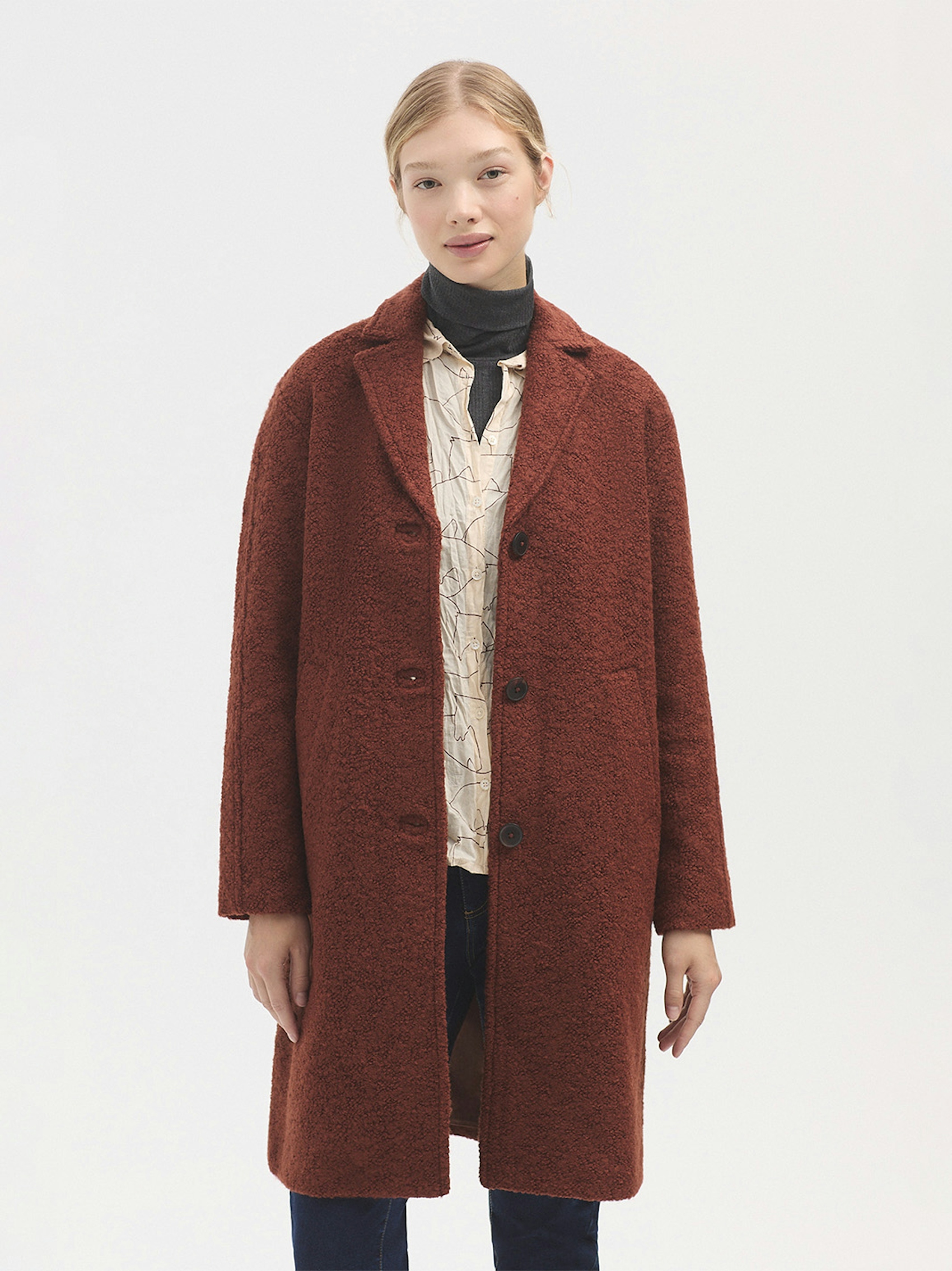 Basic boucle coat