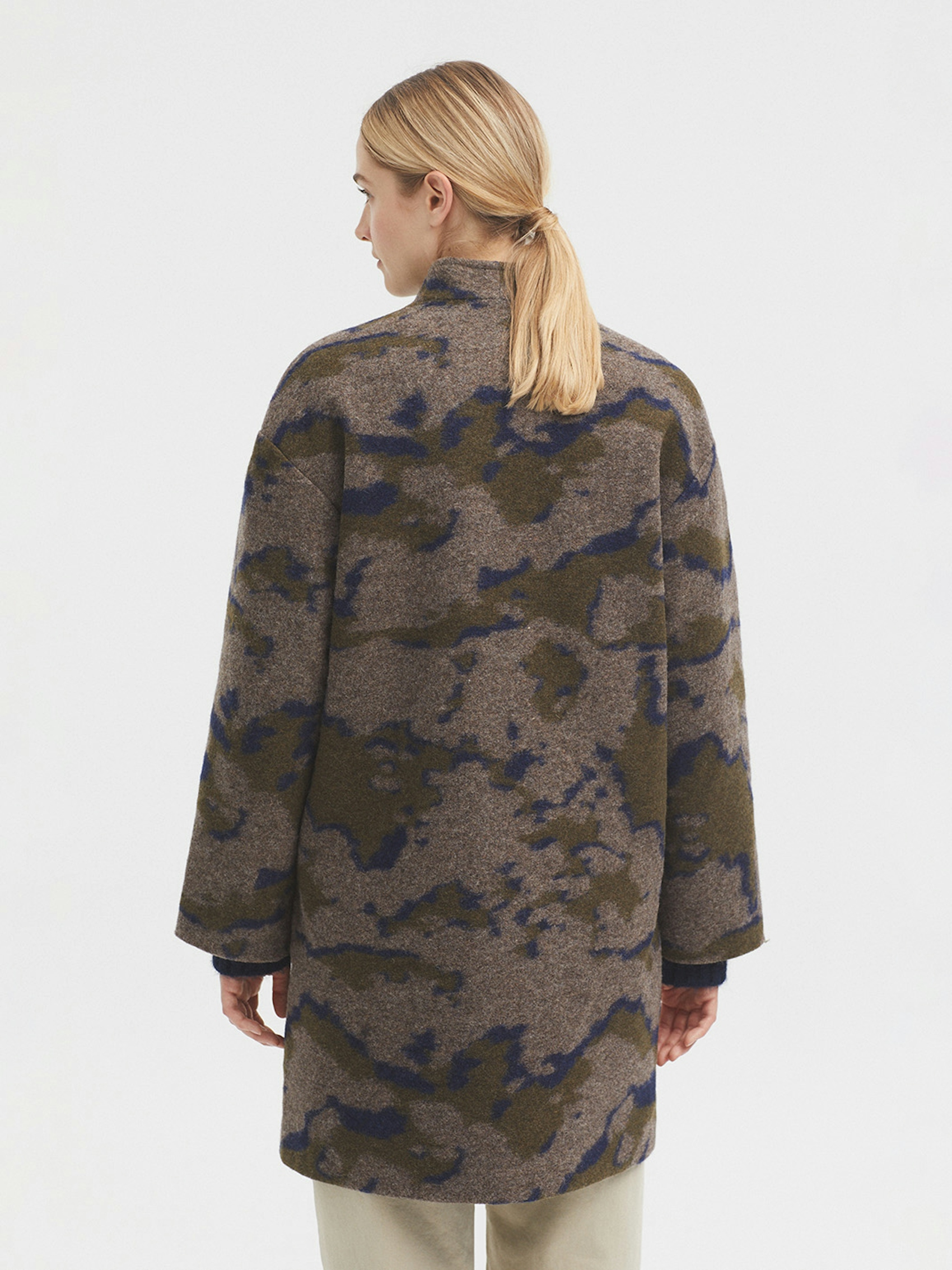 Cappotto jacquard bottoni 3