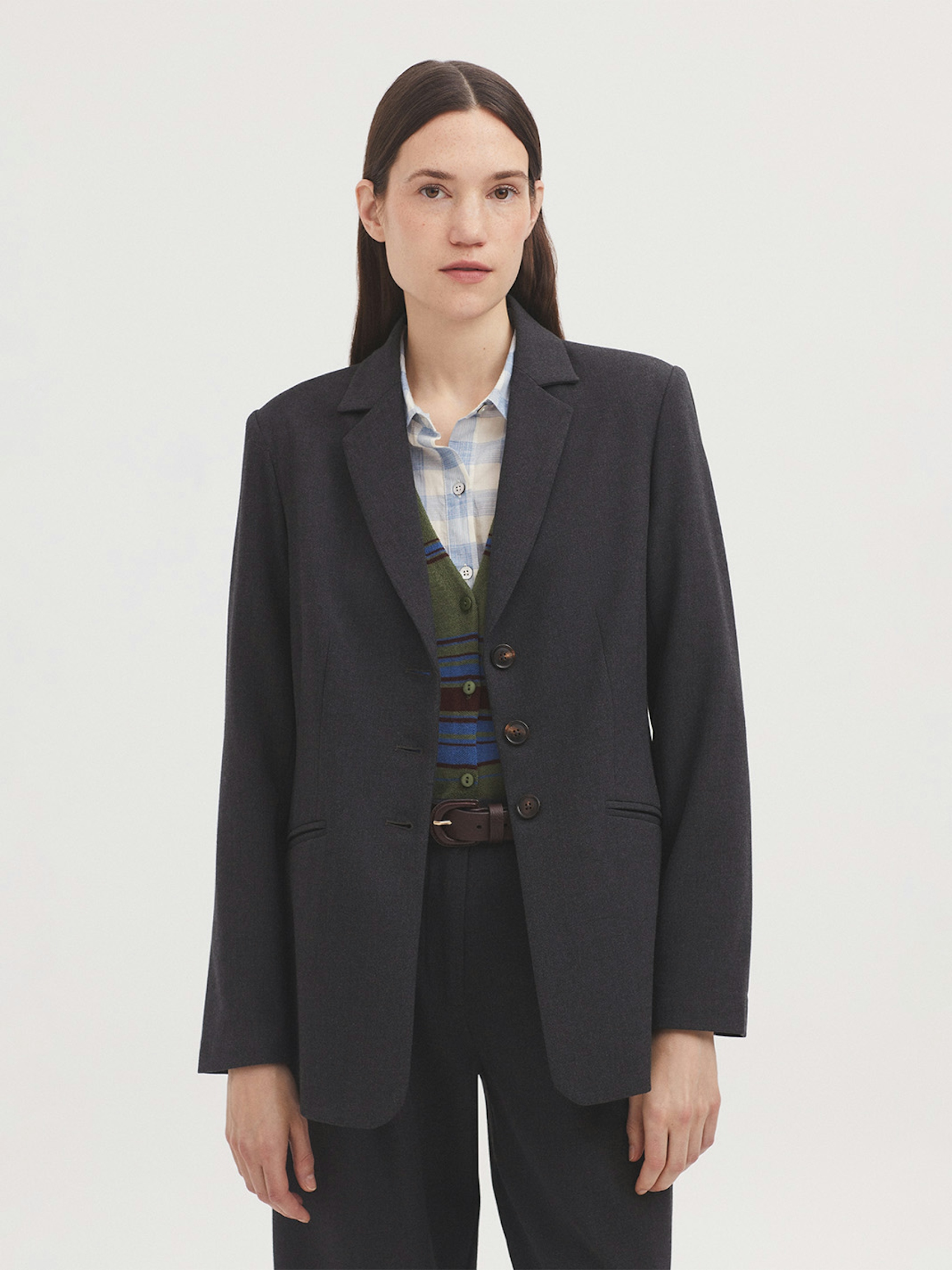 Grey flannel fitted blazer 6