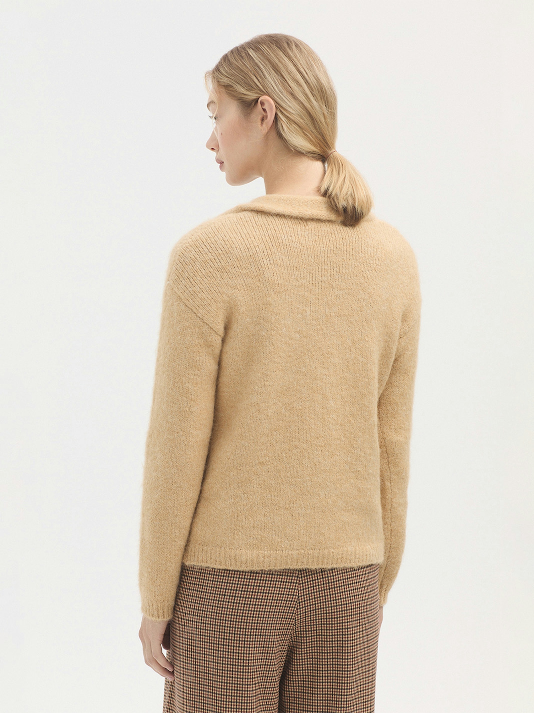 Chunky cardigan with pockets 5