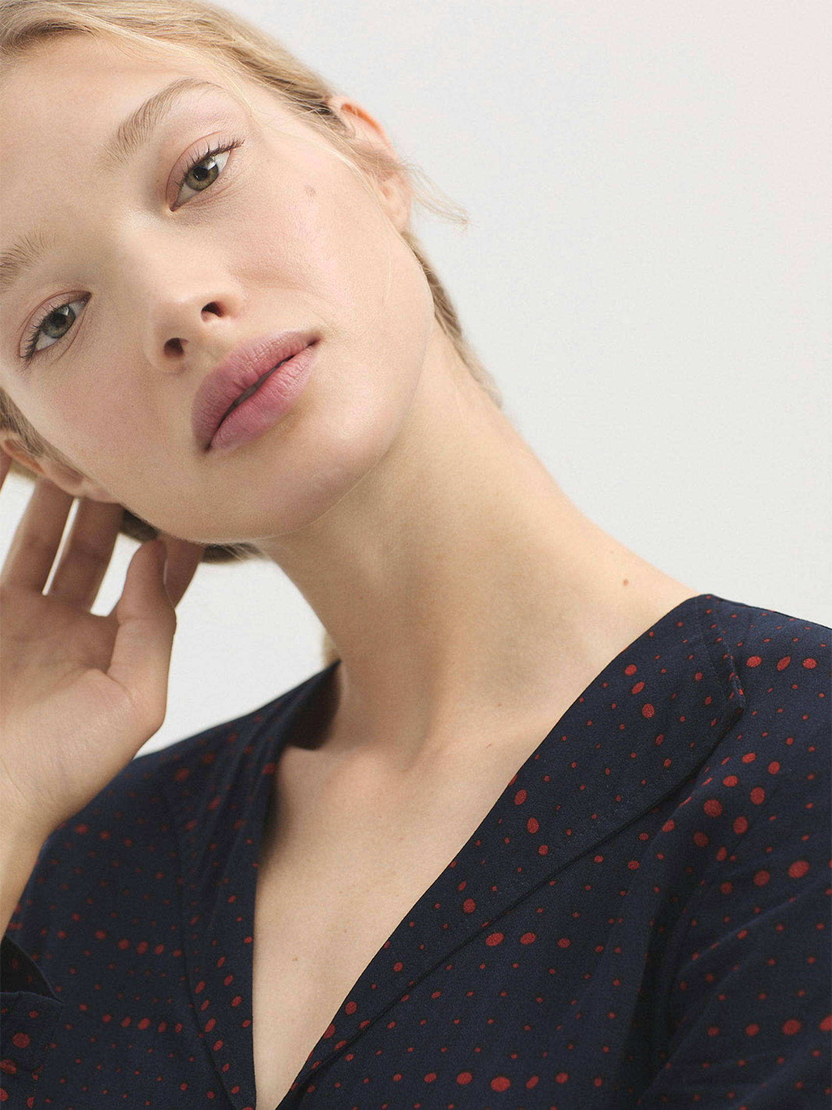 Scale Dots blouse