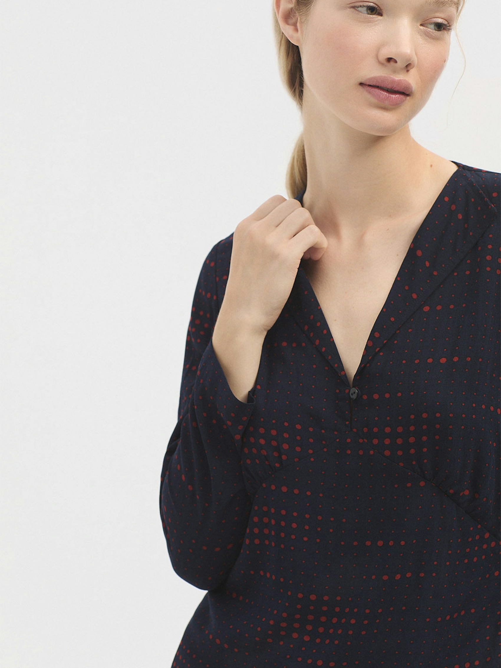 Scale Dots blouse