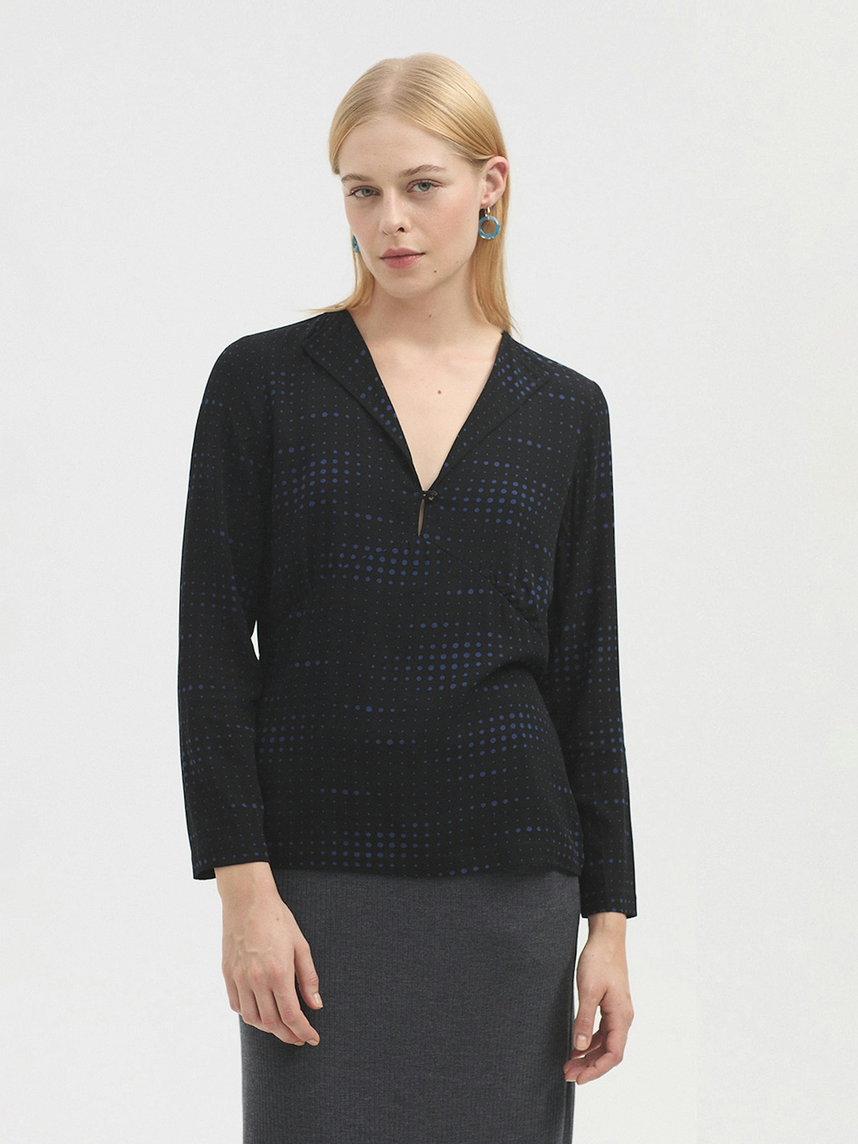 Scale Dots blouse