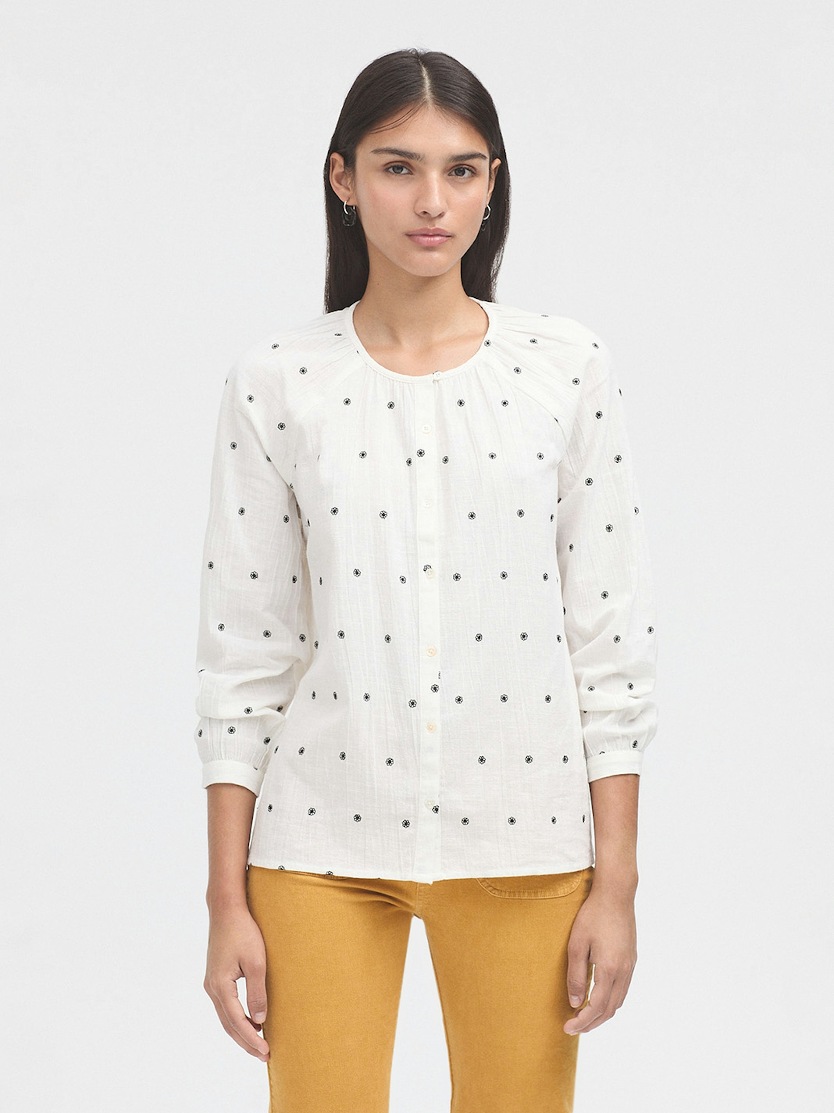 Blusa bordado flores