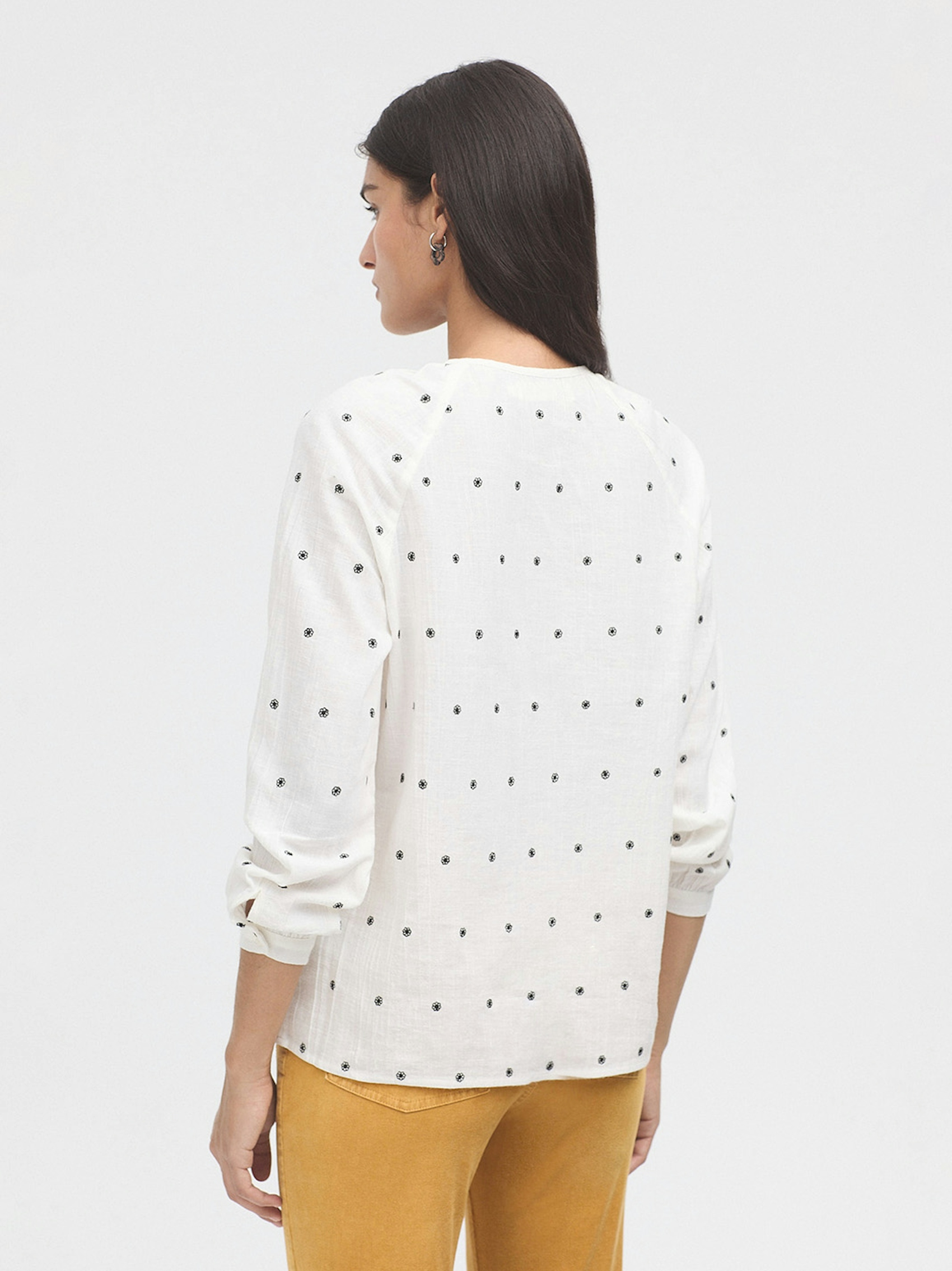 Blusa bordado flores