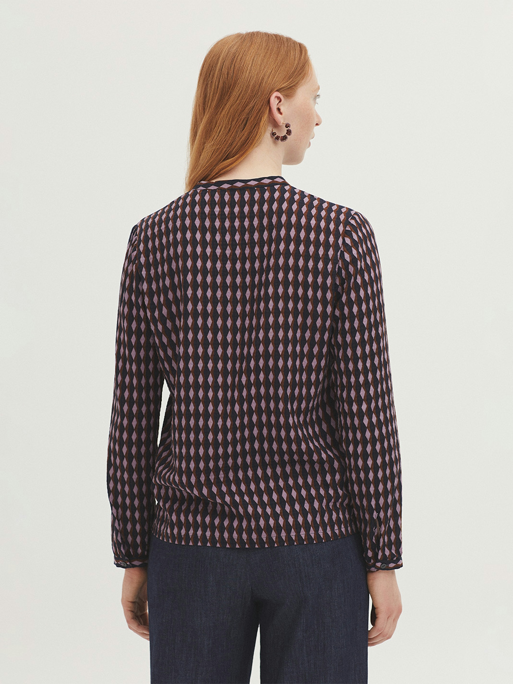 Endless Column mesh-knit blouse