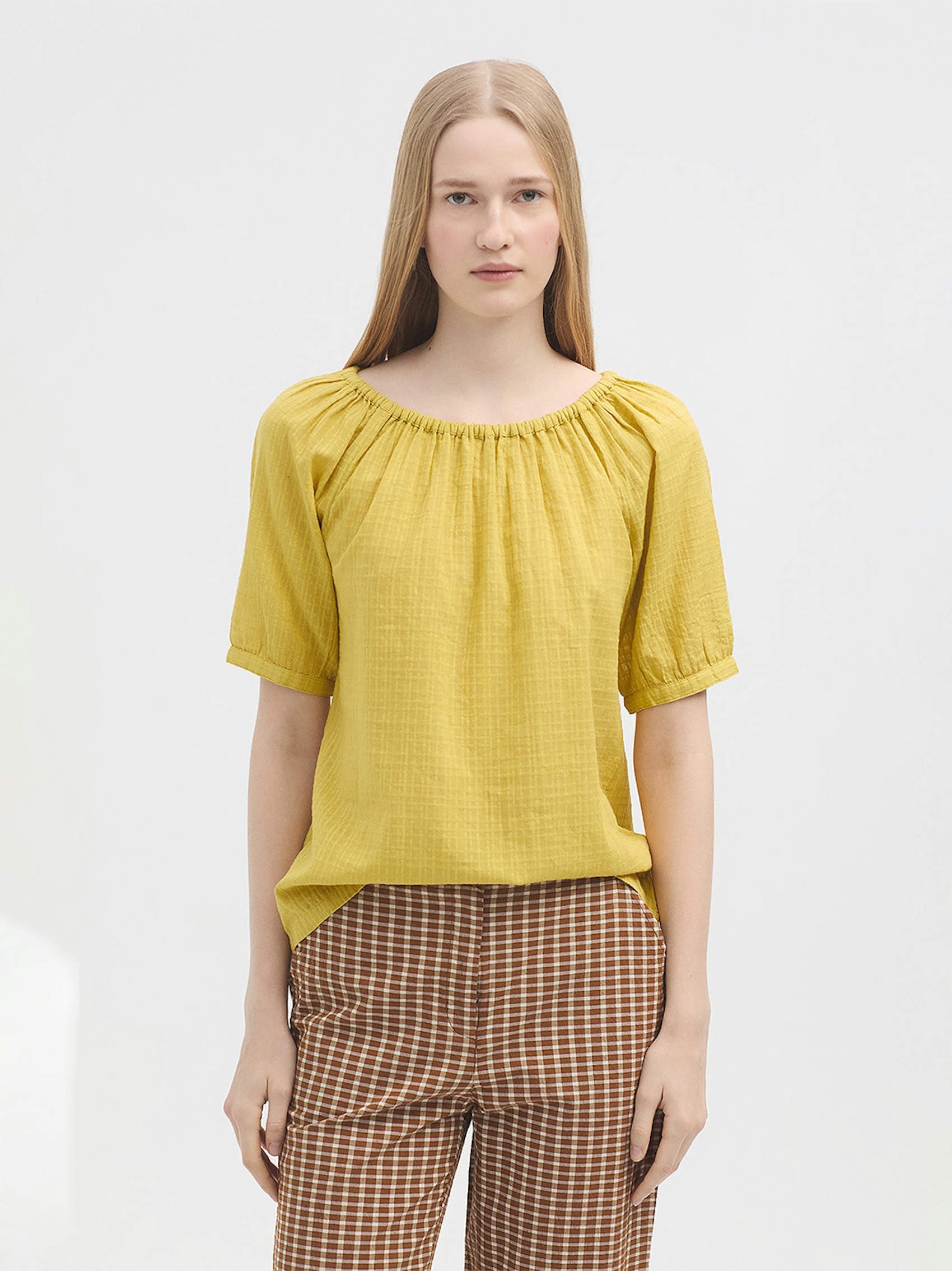 Boat neck blouse 1