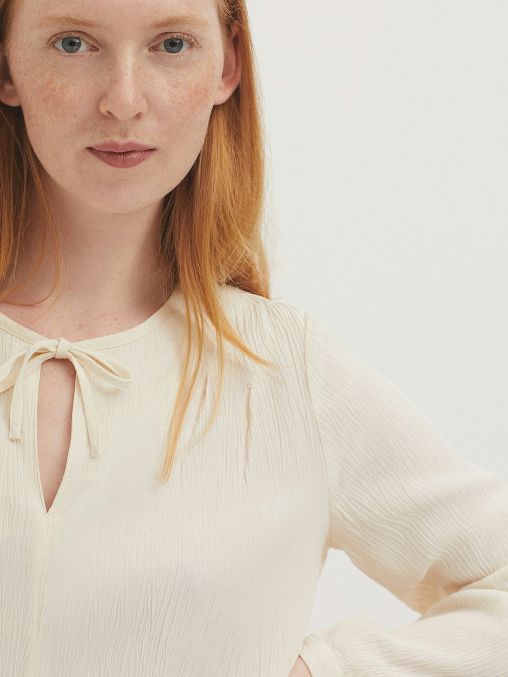 Chemisier en viscose encolure à bandes