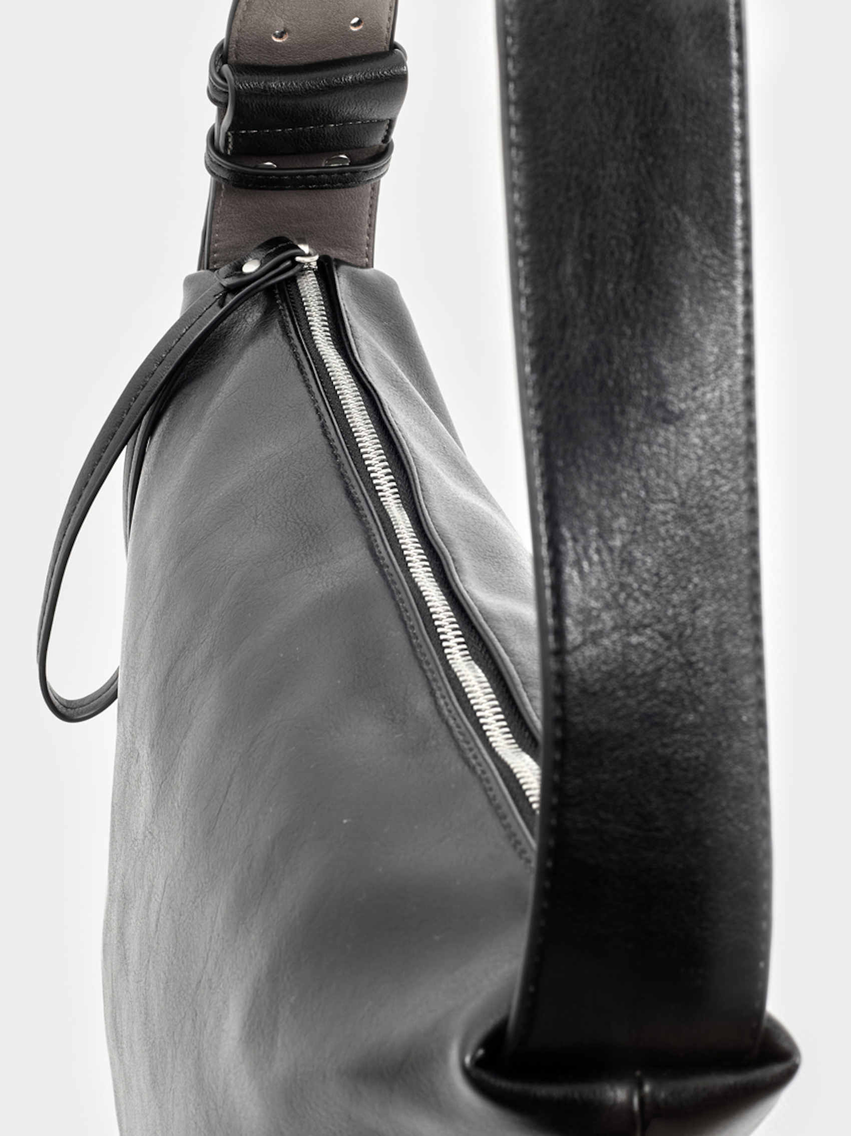Bolso bandolera contraste
