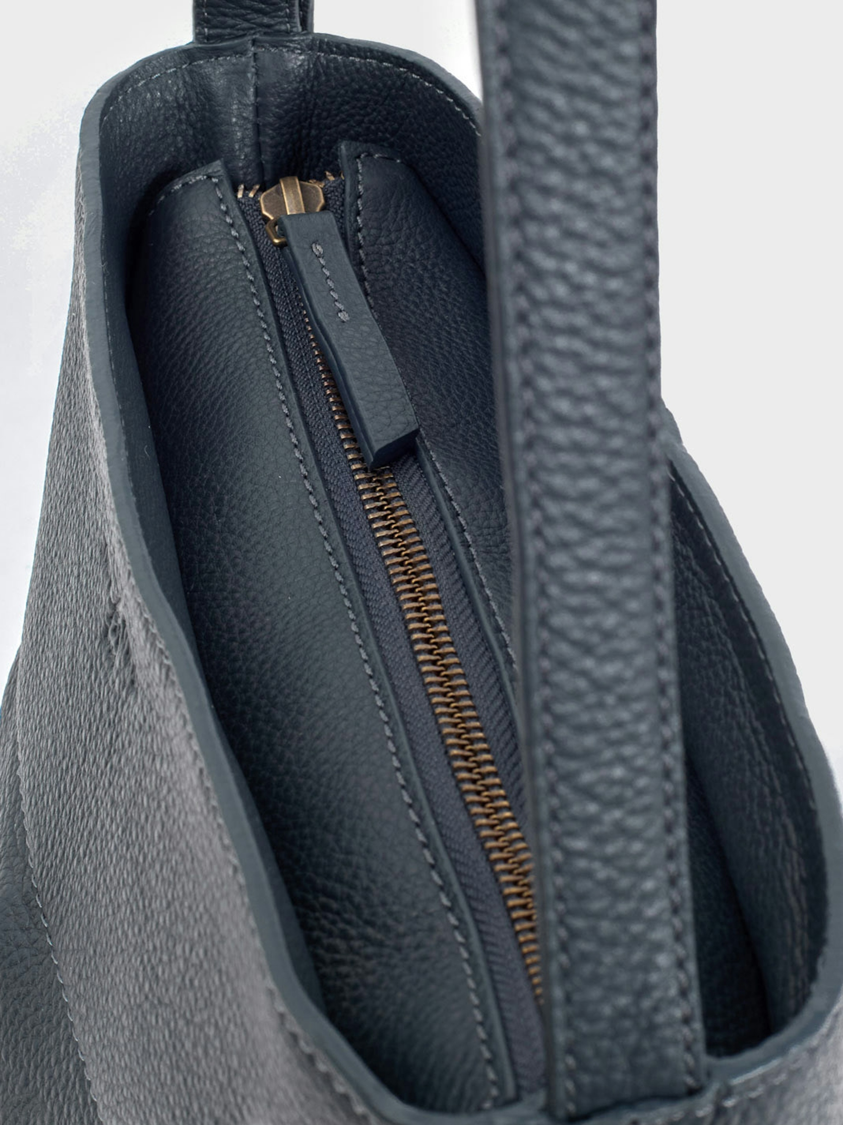 Bolso bucket piel