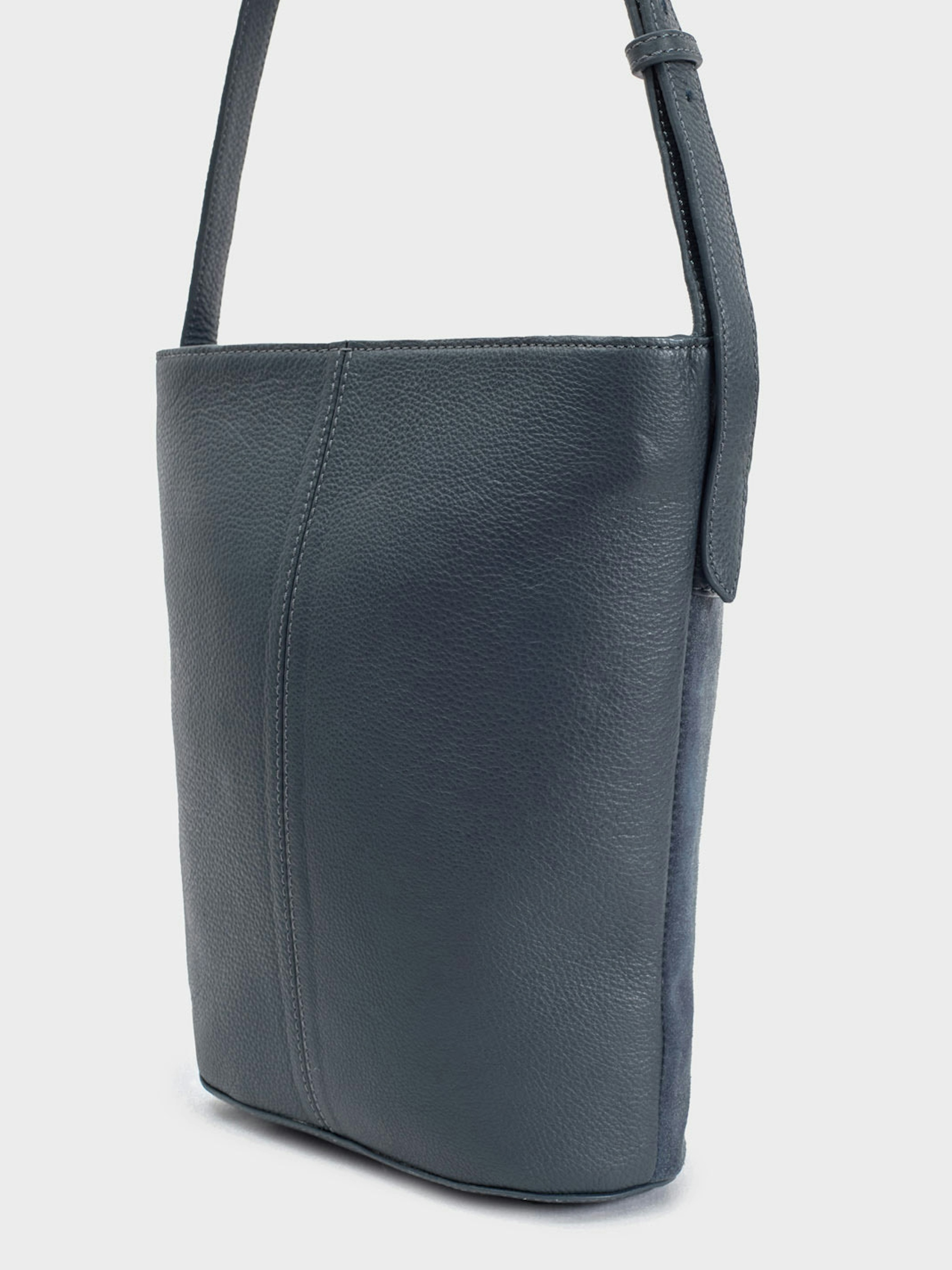 Bolso bucket piel