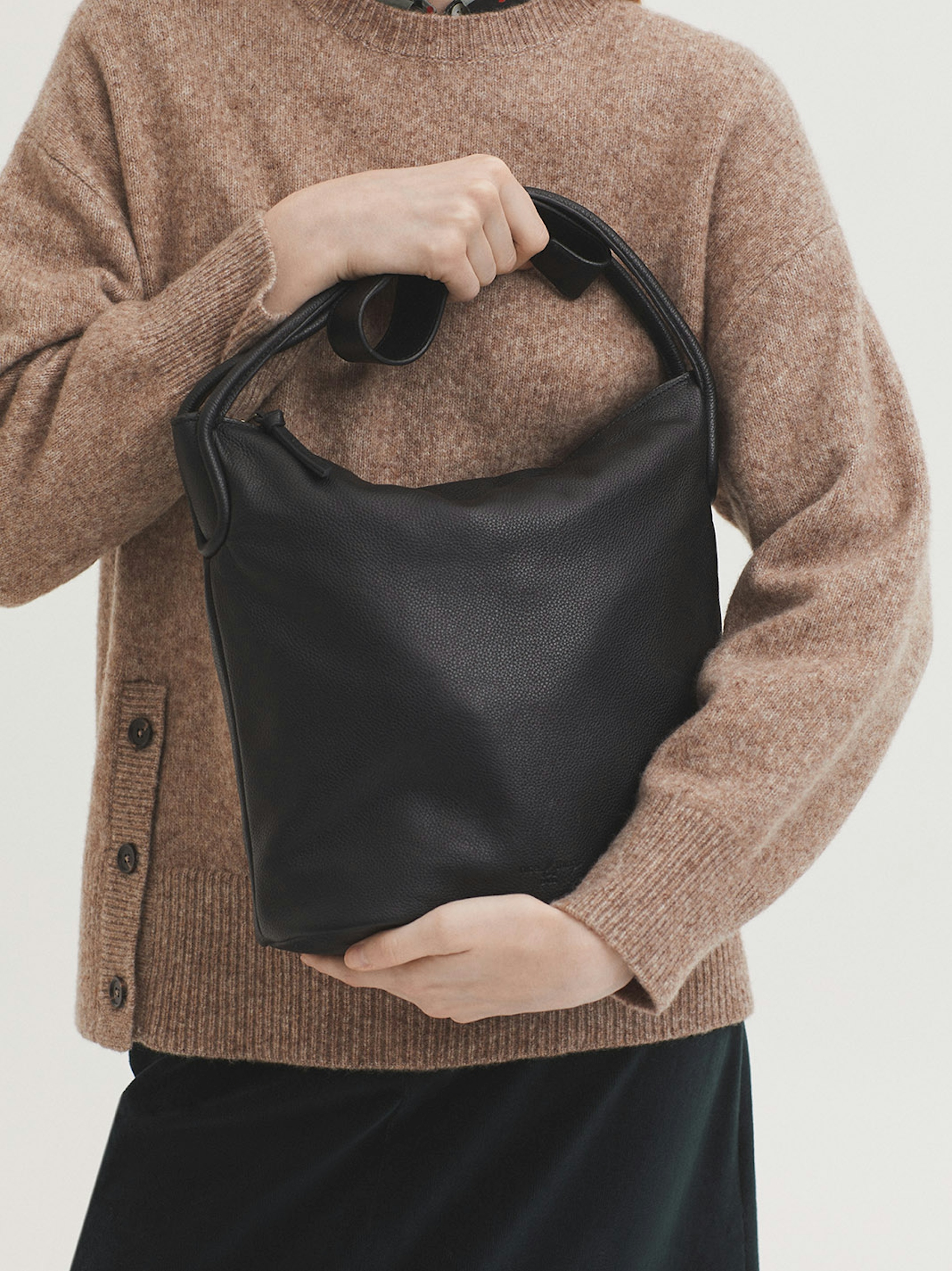 Bolso saco detalle asa