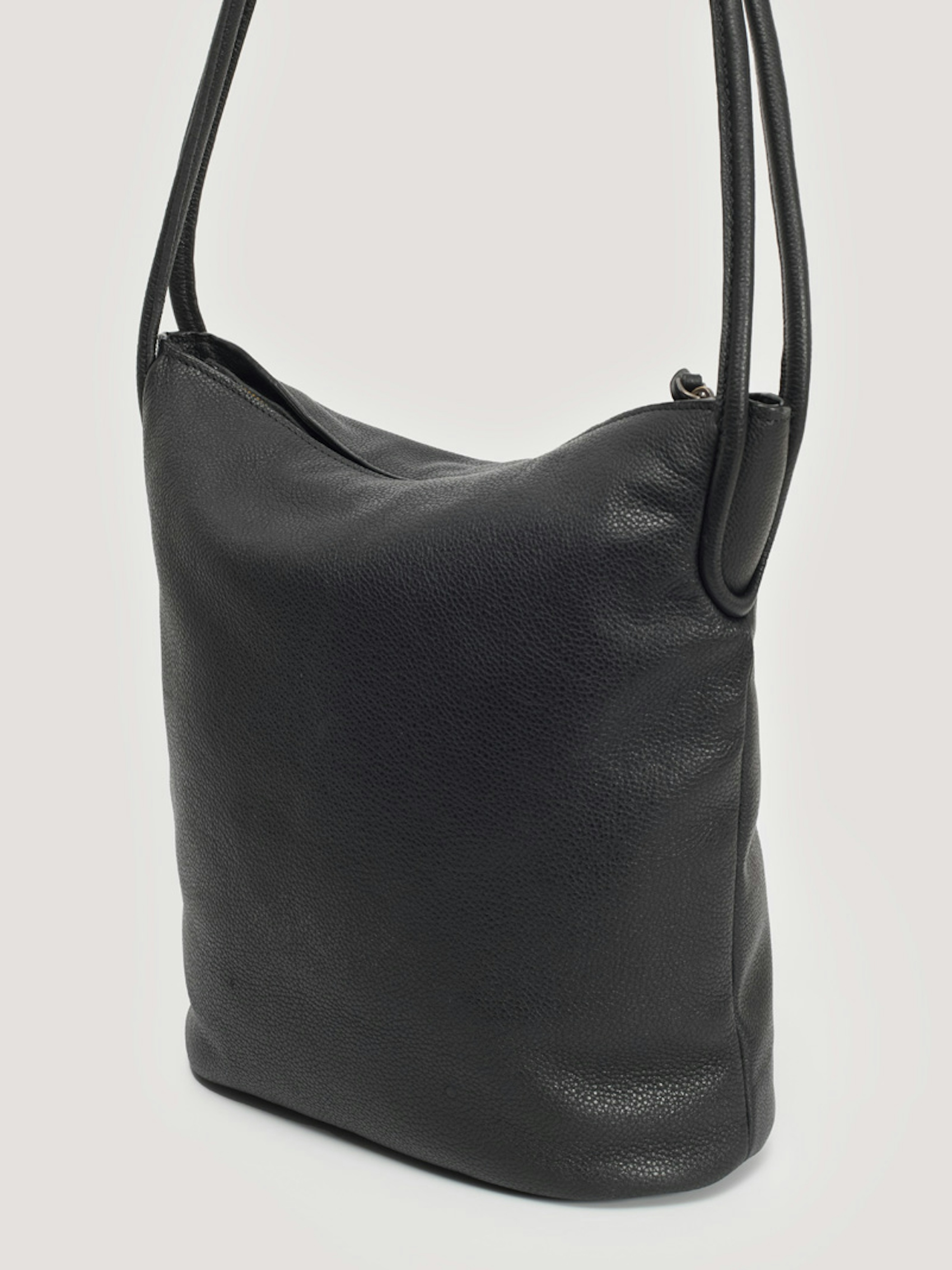 Bolso saco detalle asa
