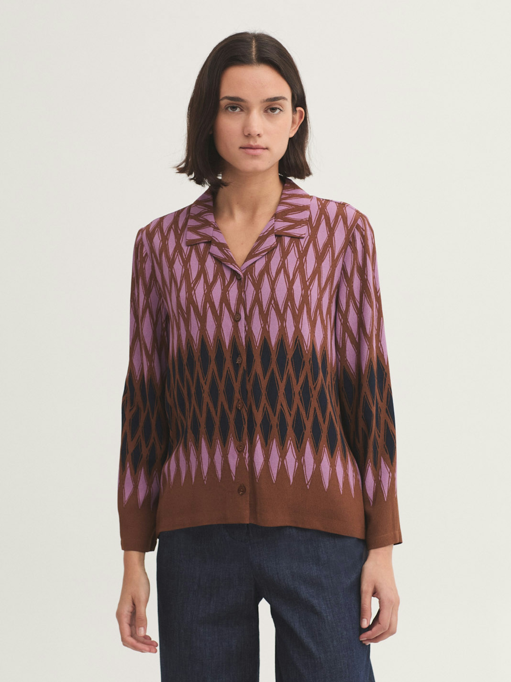 Endless Column panneau shirt 0