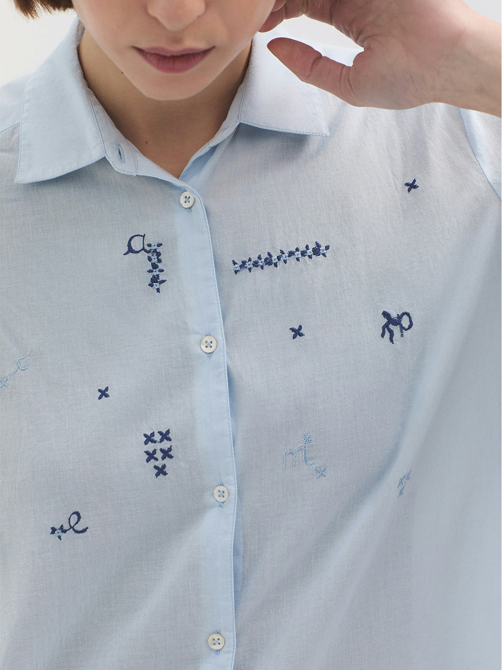 Camisa bordados letras
