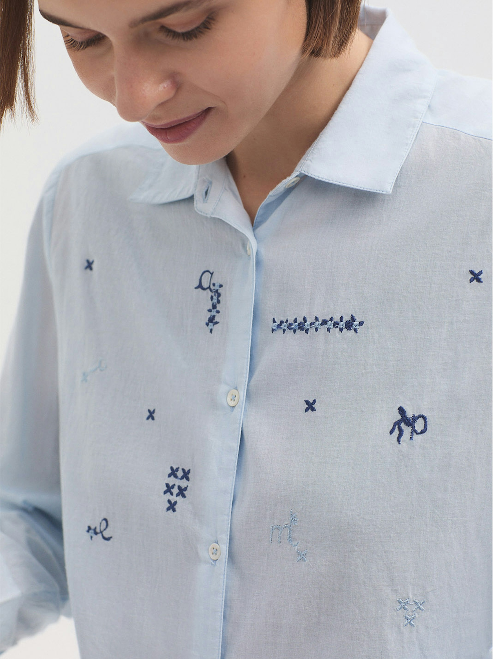 Camisa bordados letras