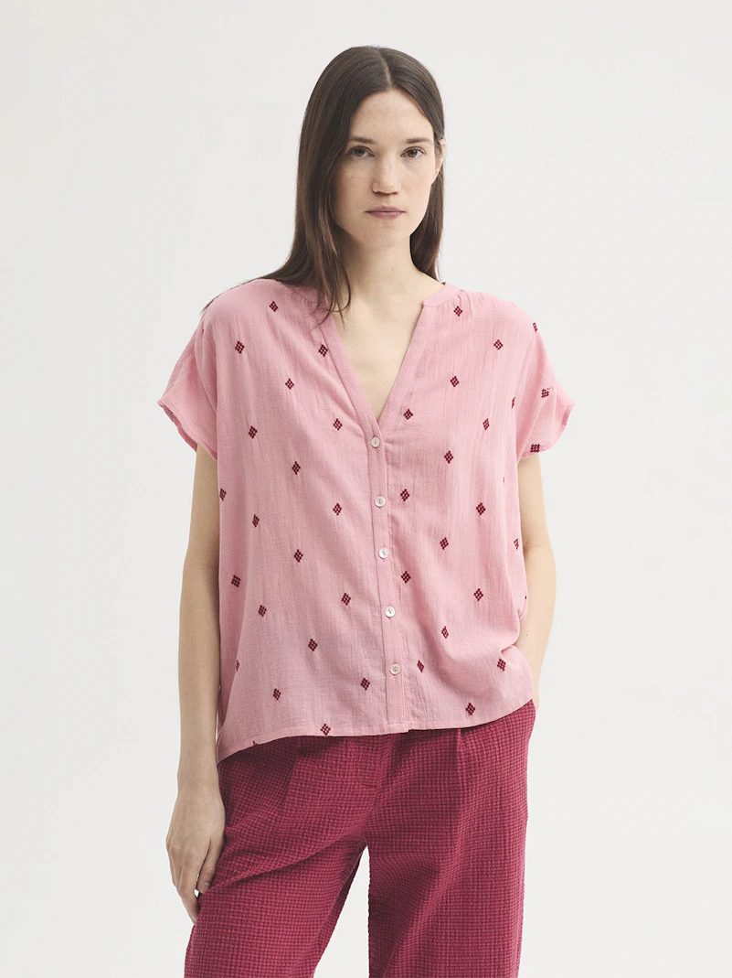Shirt with Diamond embroidery
