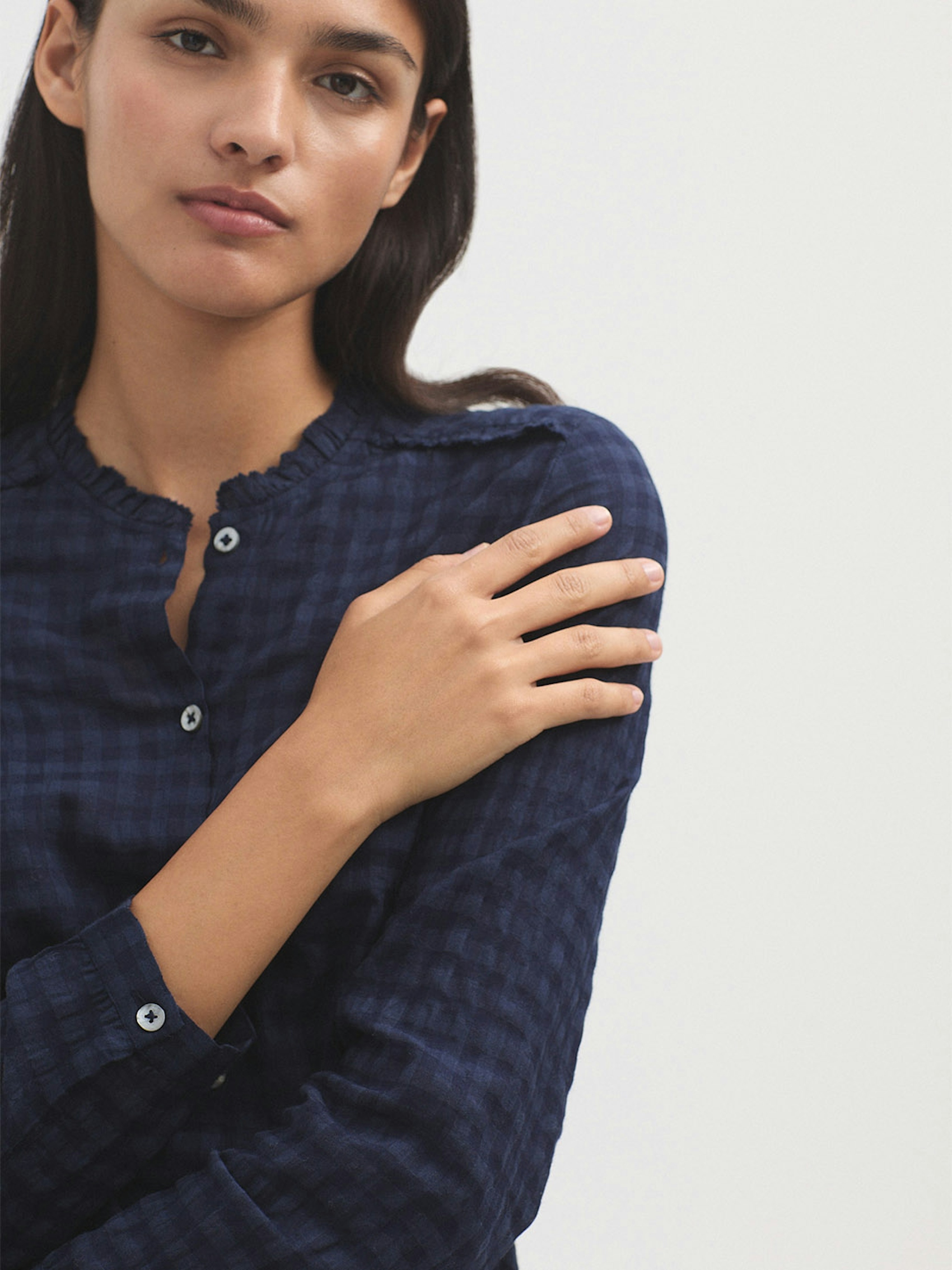 Ruffle neck gingham shirt 0