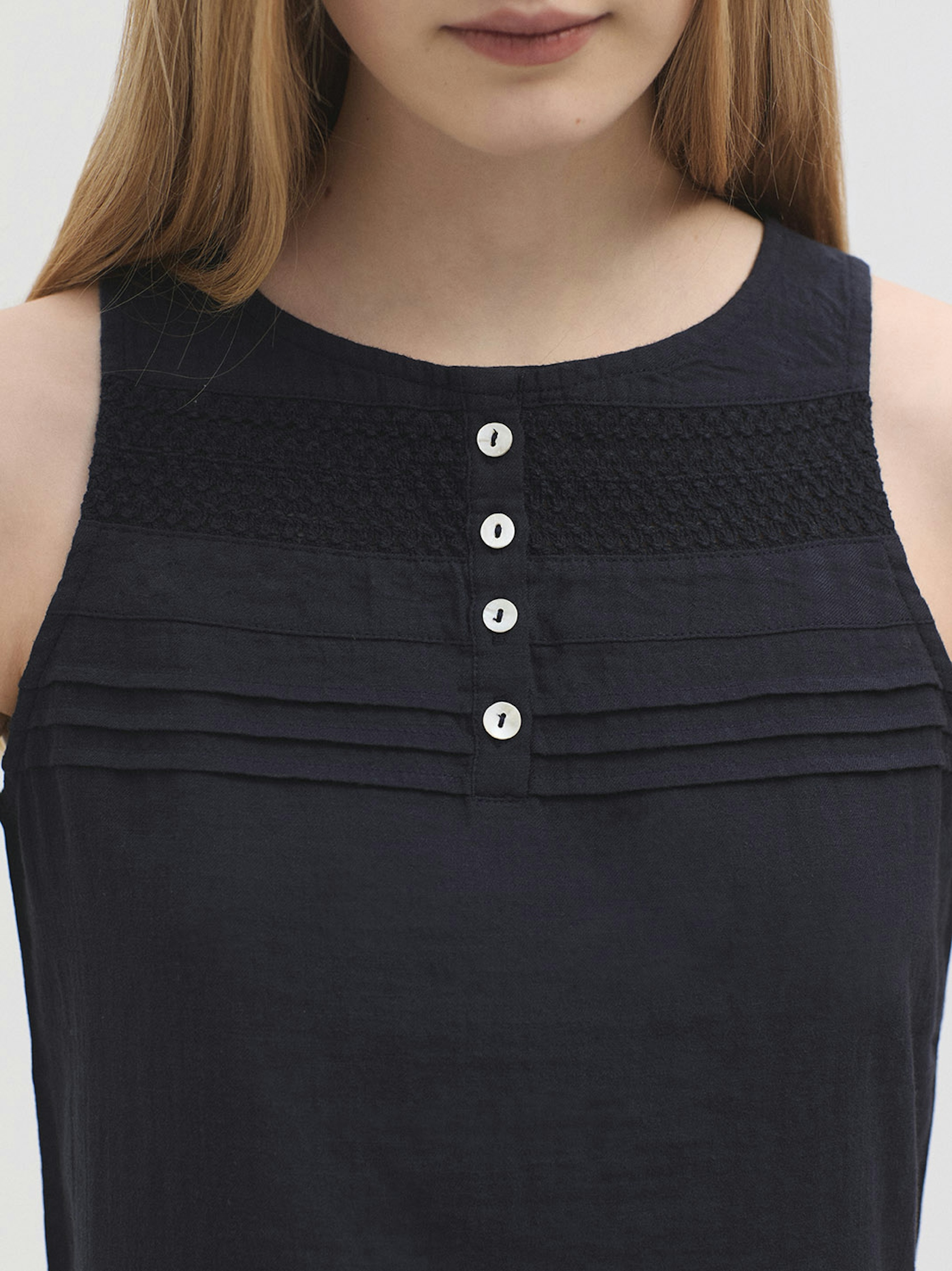 Camiseta algodón tirantes puntilla