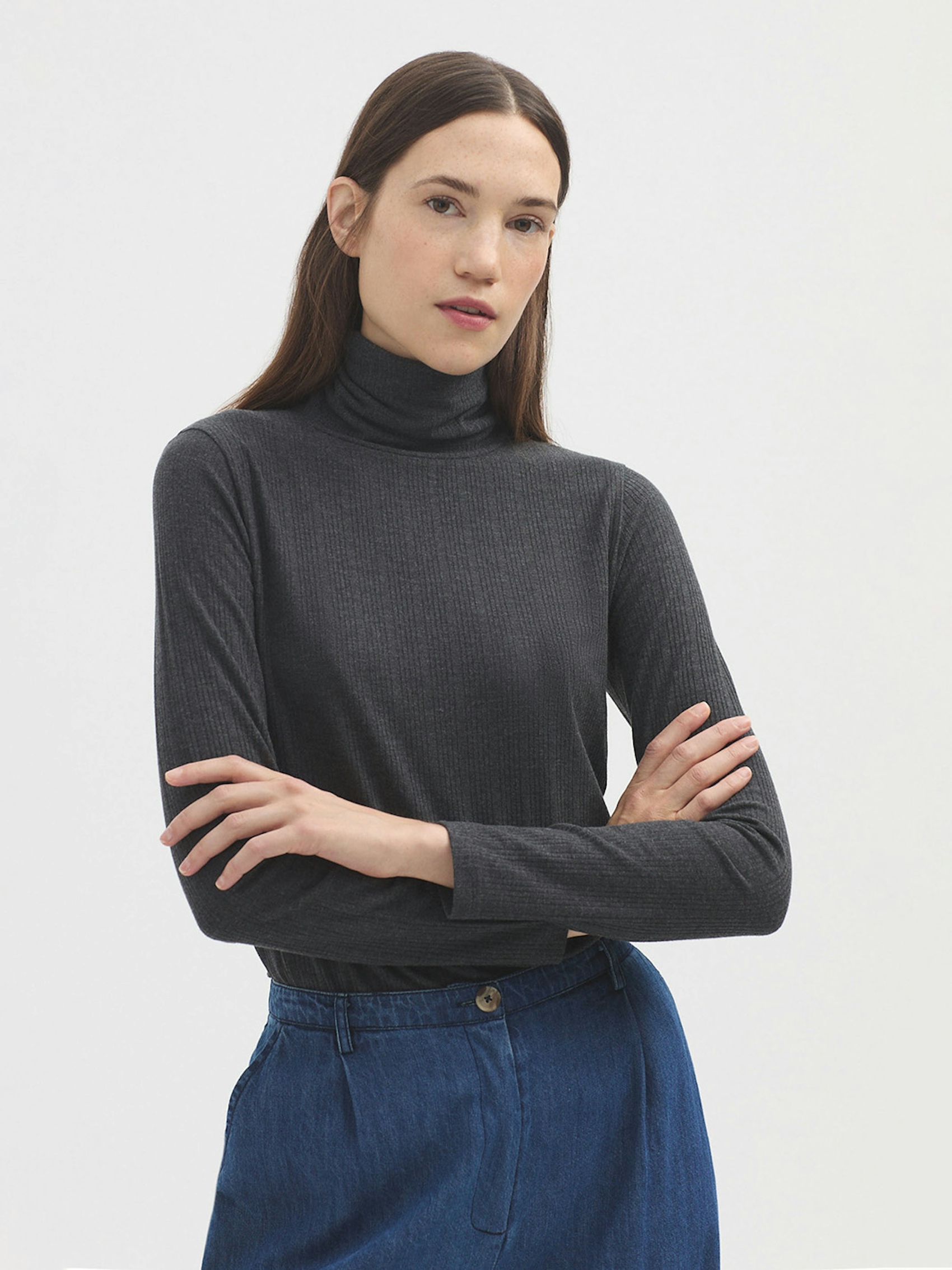 Ribbed roll neck top