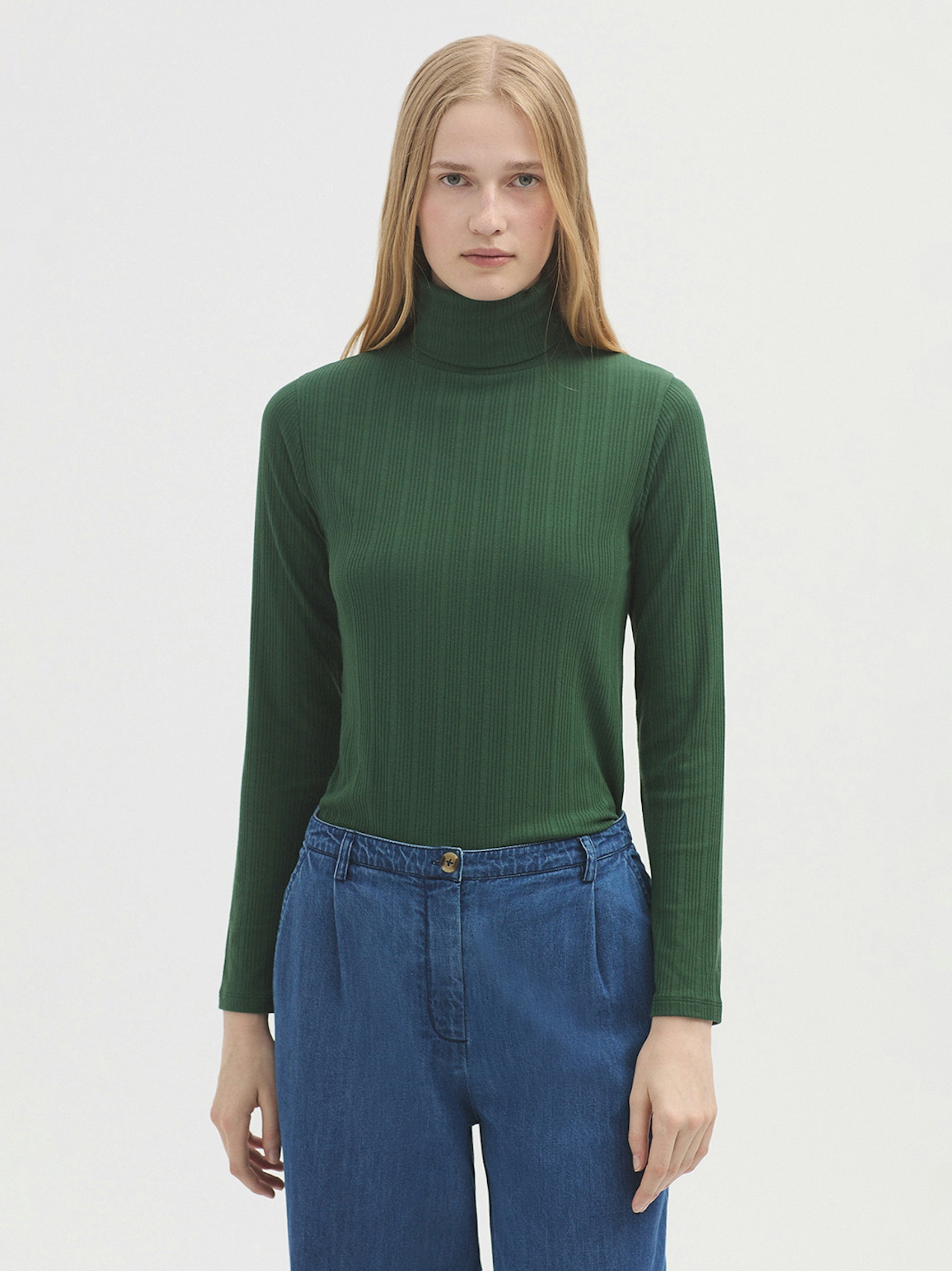 Ribbed roll neck top