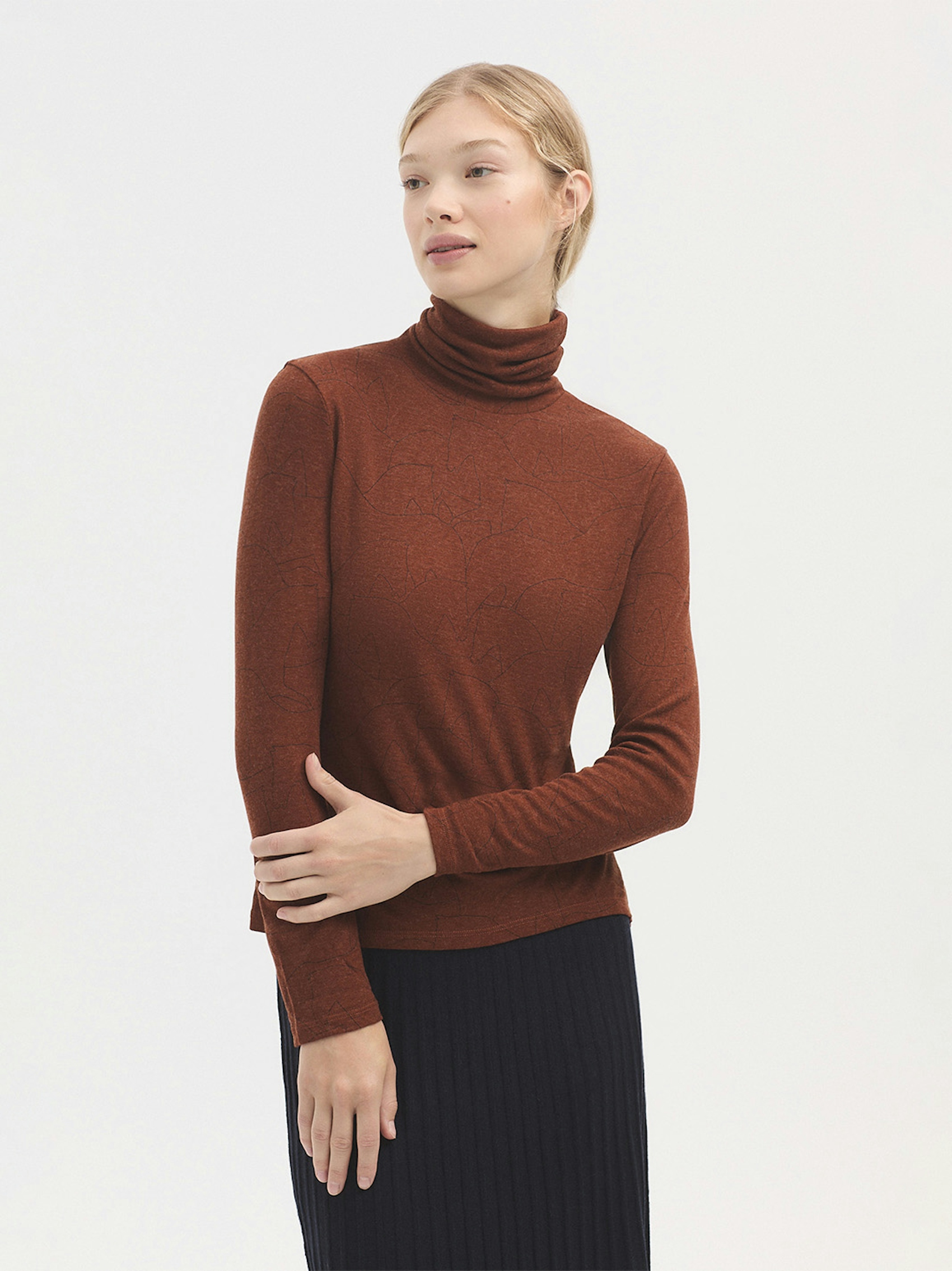 Silhouette mock neck top