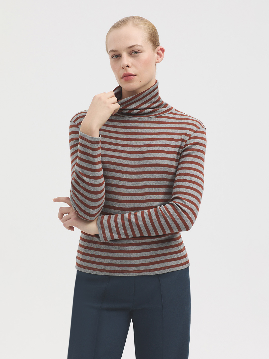 Camiseta rayas cuello alto hotsell