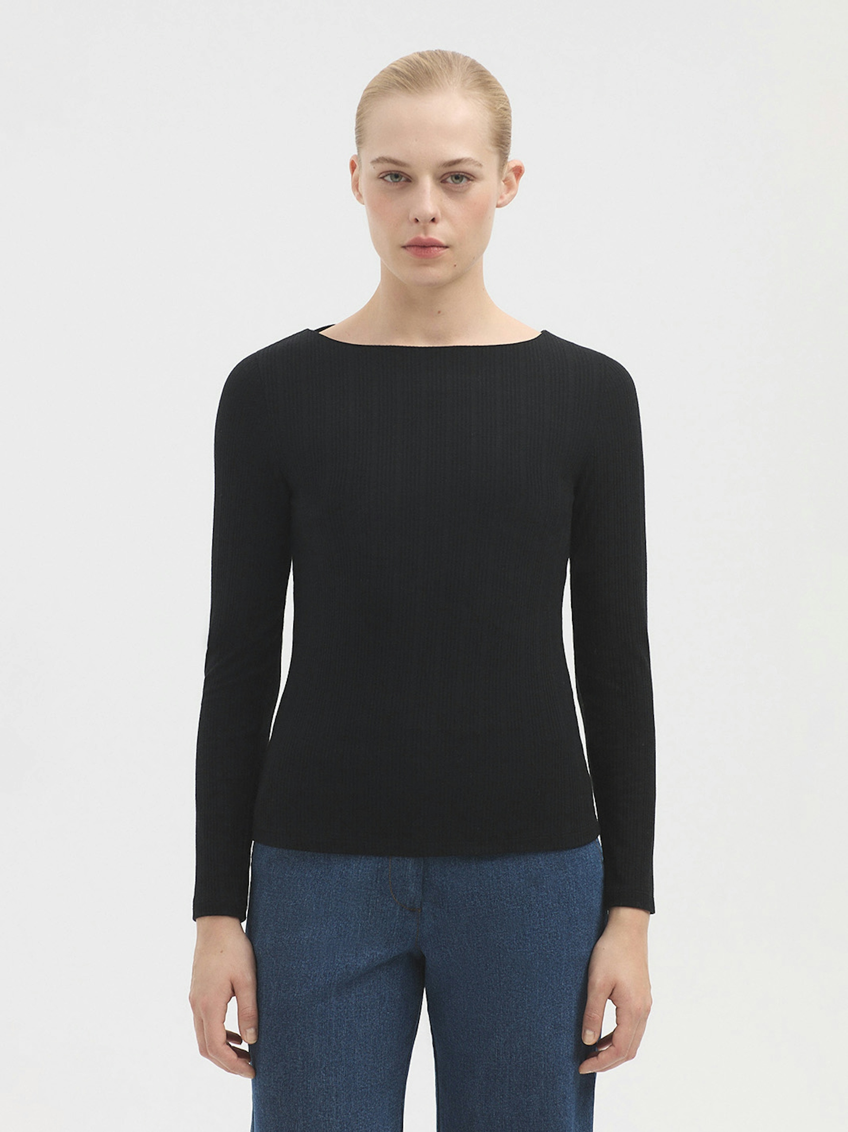 Ribbed boat neck top