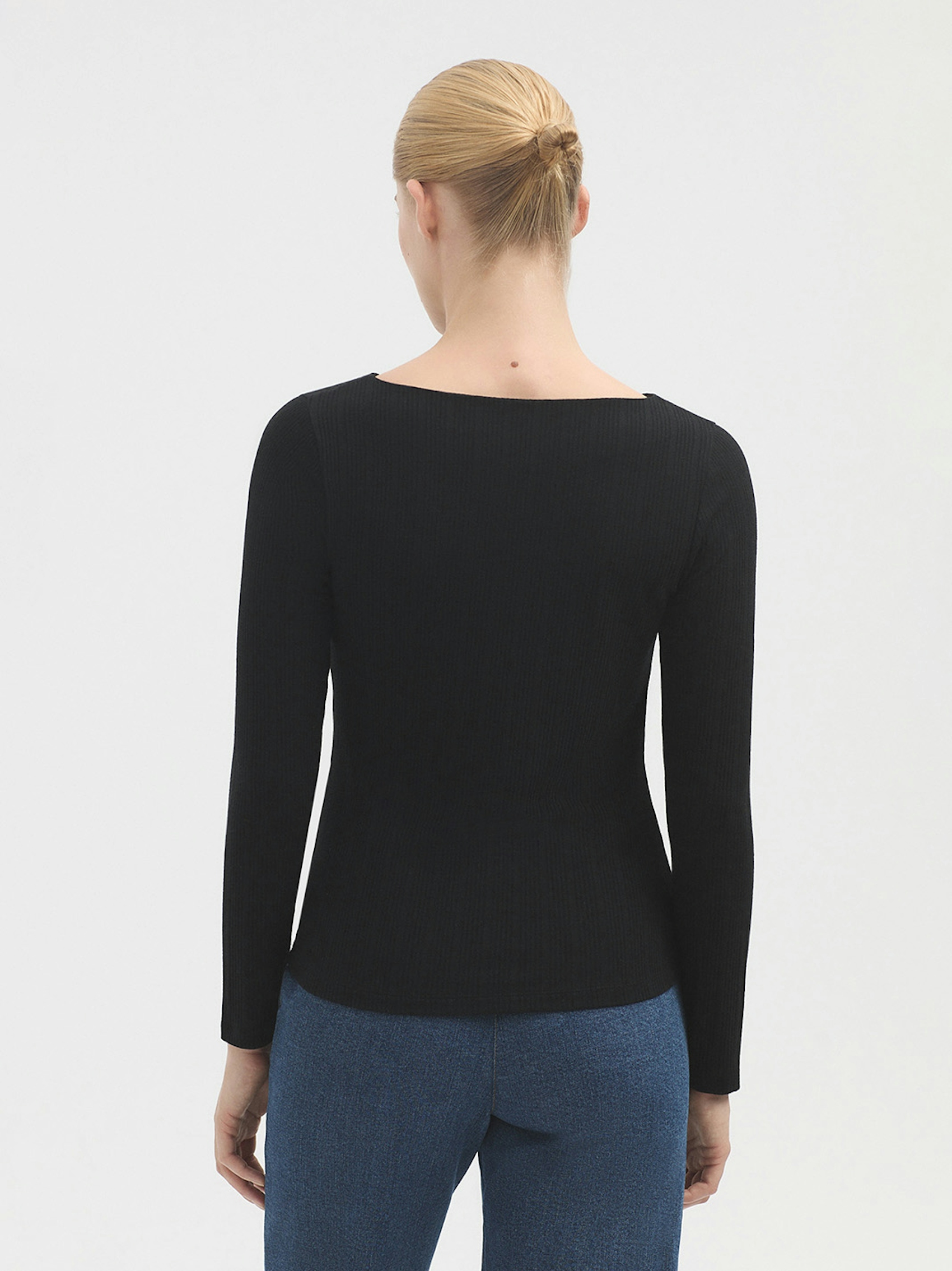 Ribbed boat neck top