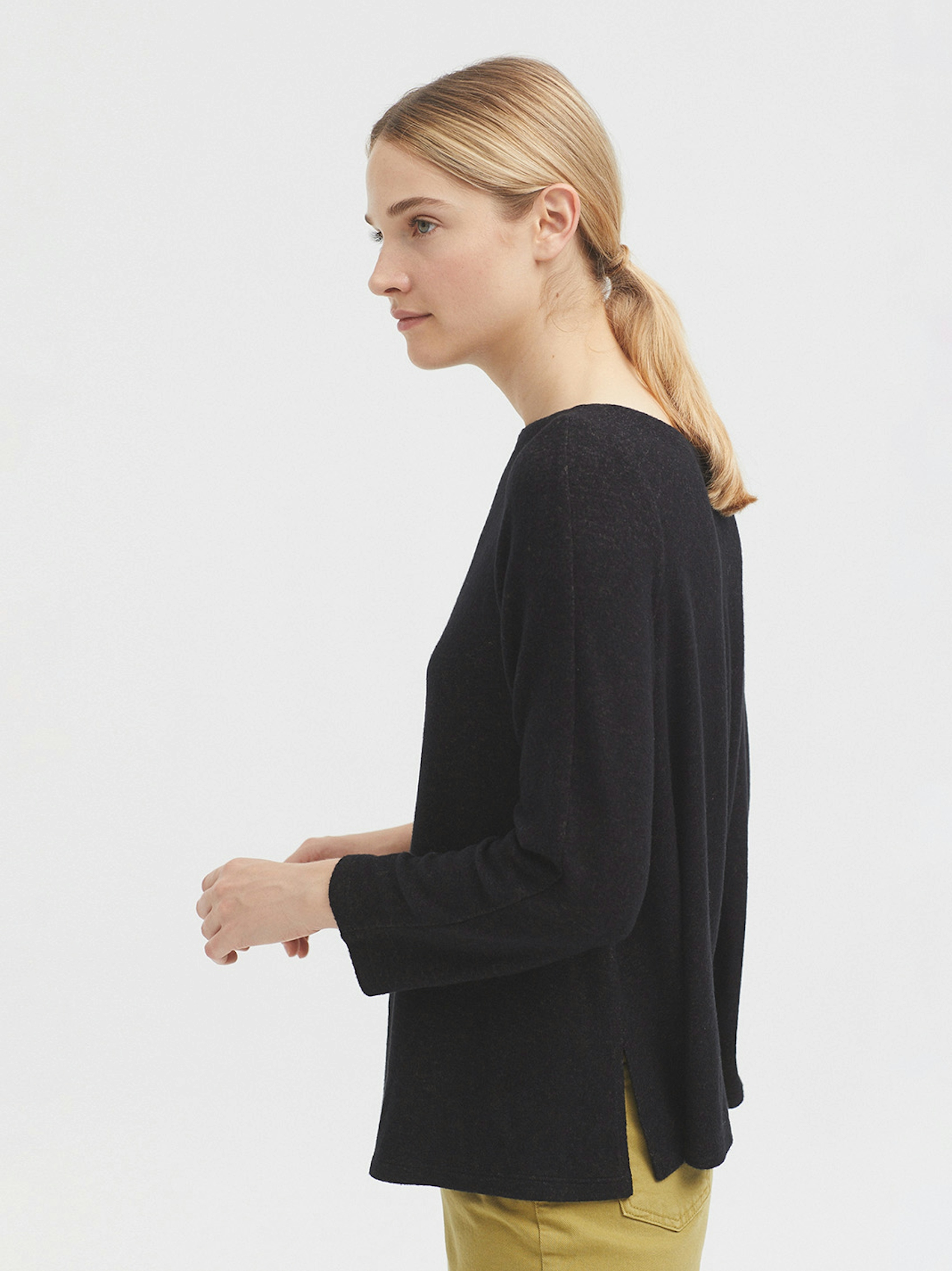 Boat neck jumper
