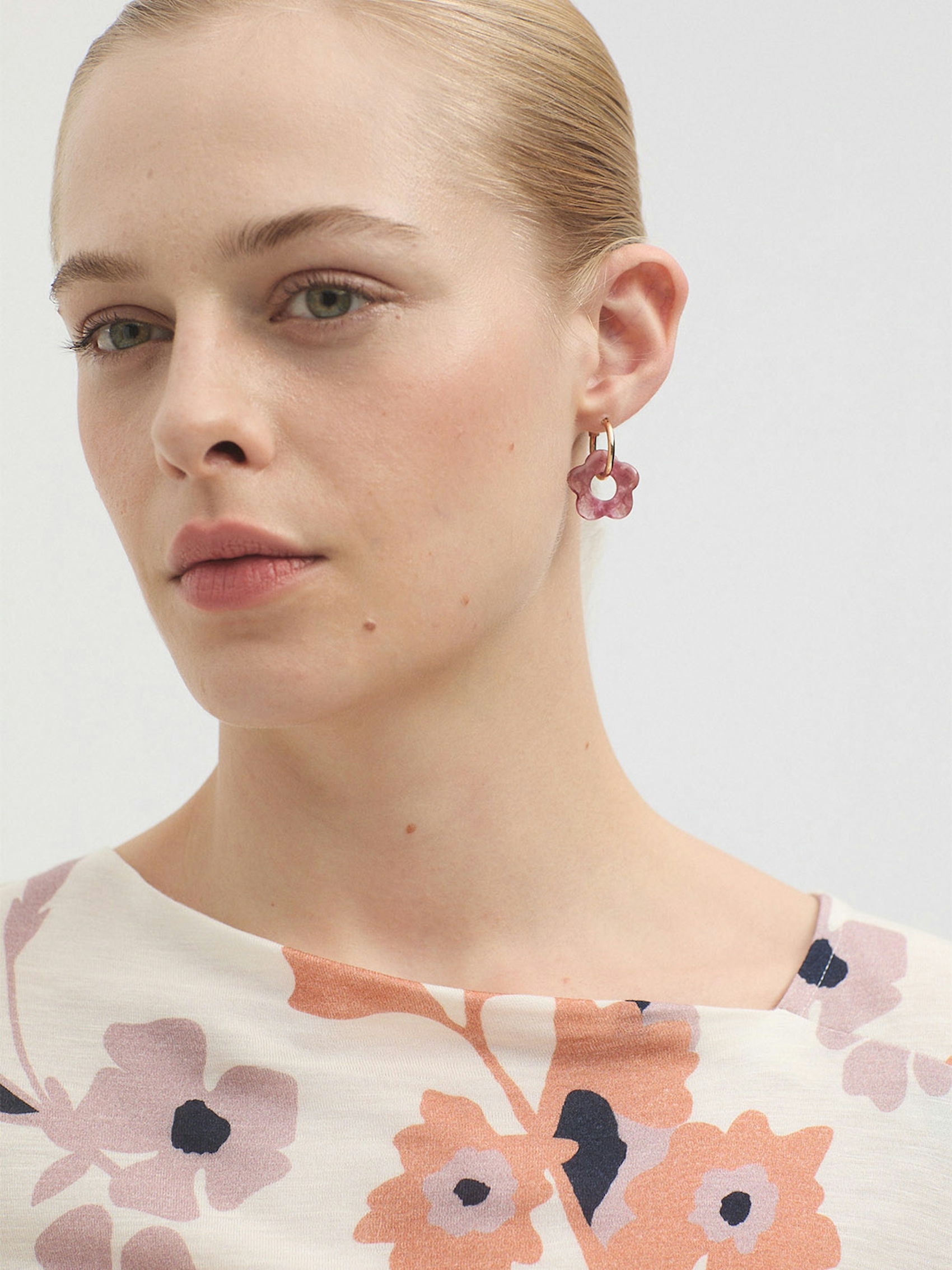 Flowers wool top