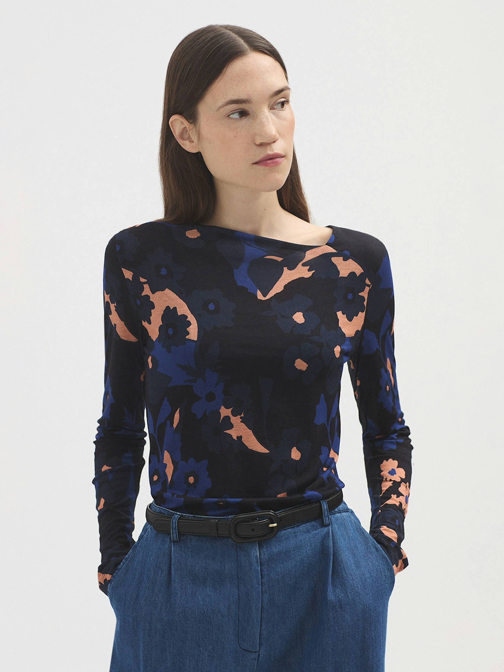 Flowers wool top