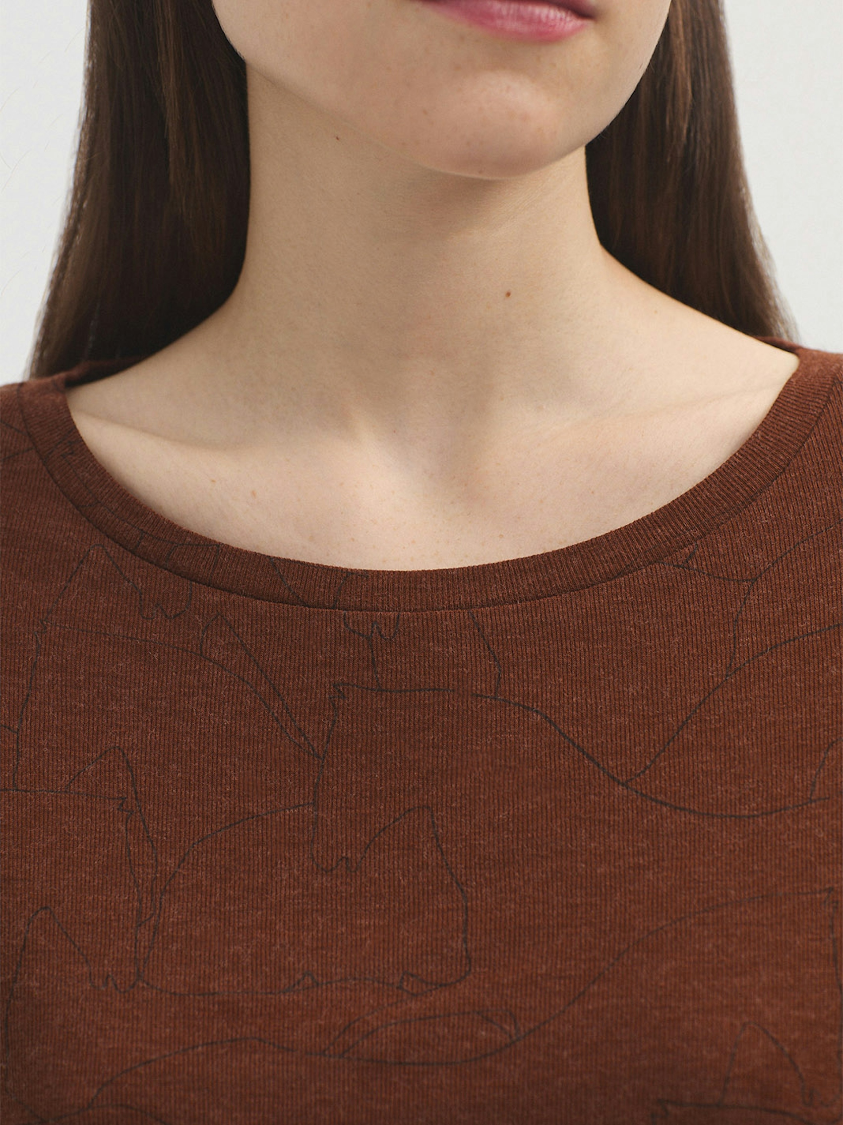 Silhouette wool top