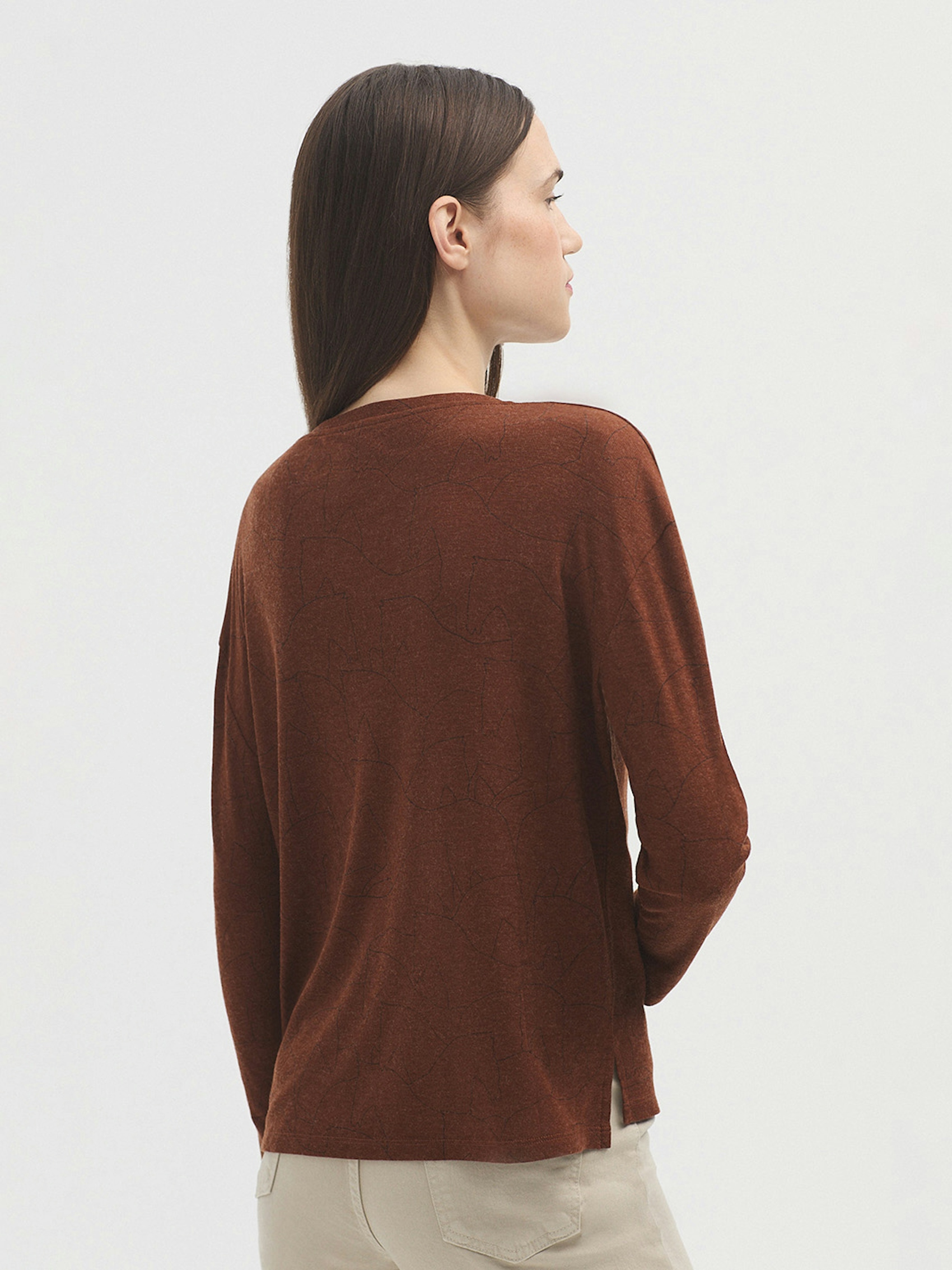 Silhouette wool top