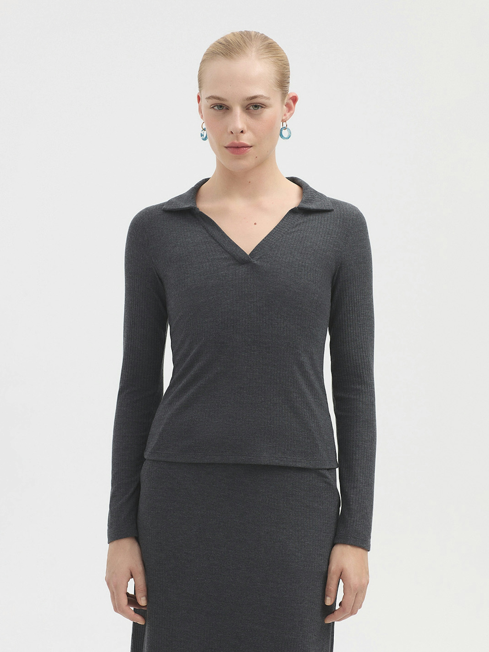 Ribbed polo collar top