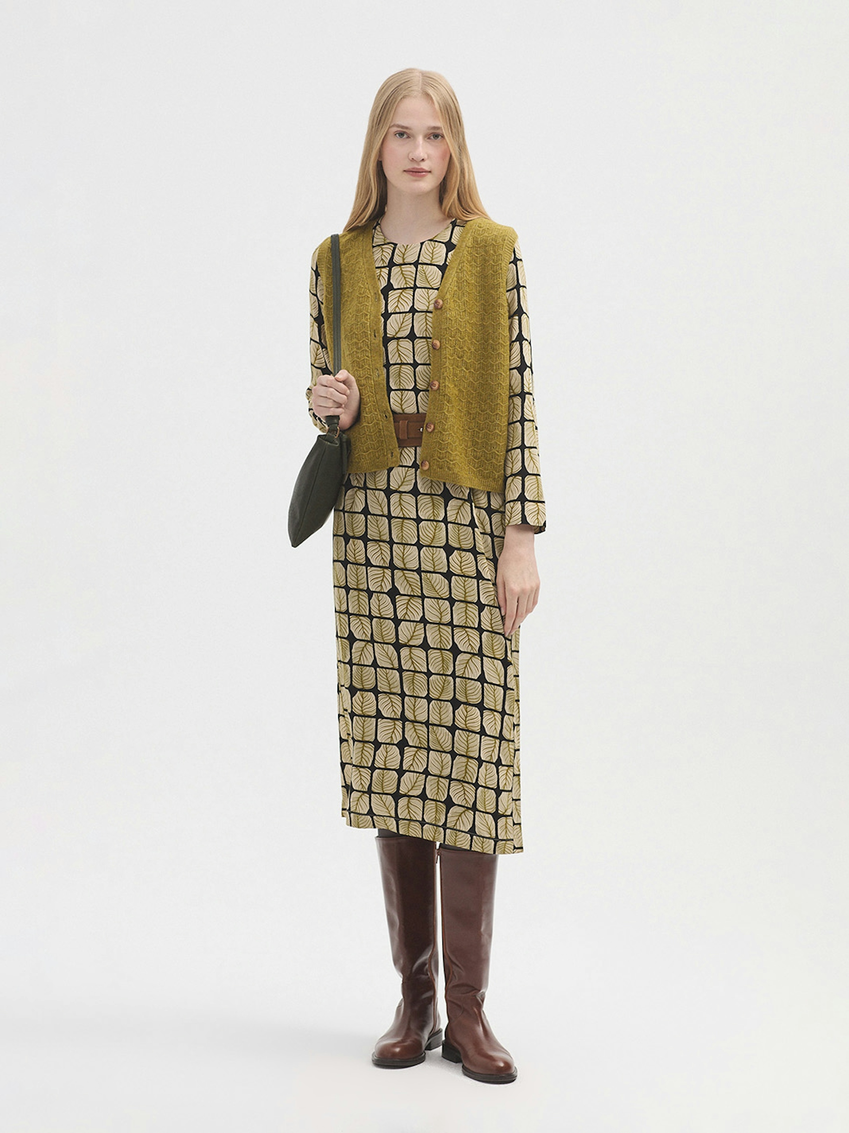 Openwork cashmere vest