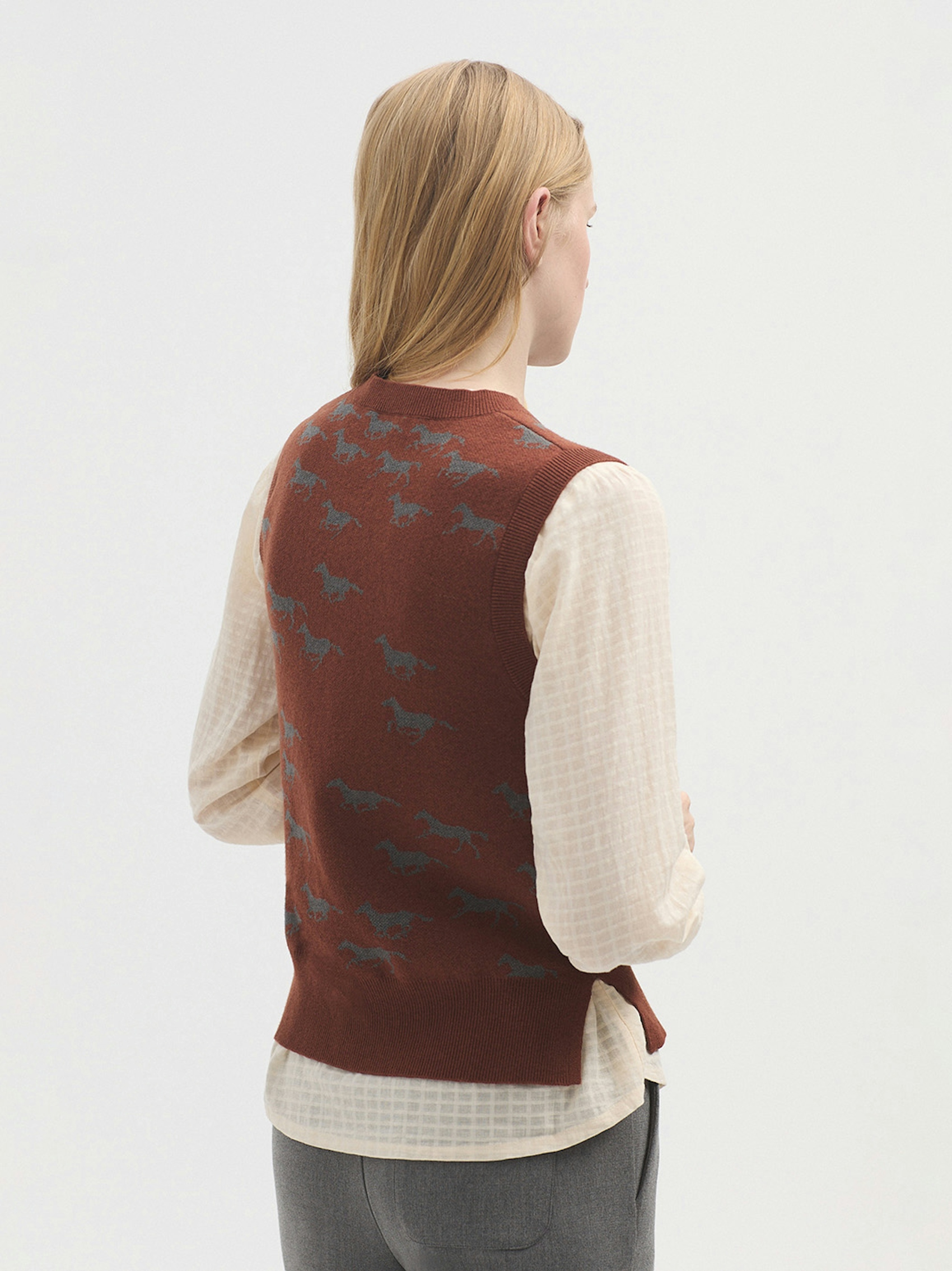 Horses jacquard vest