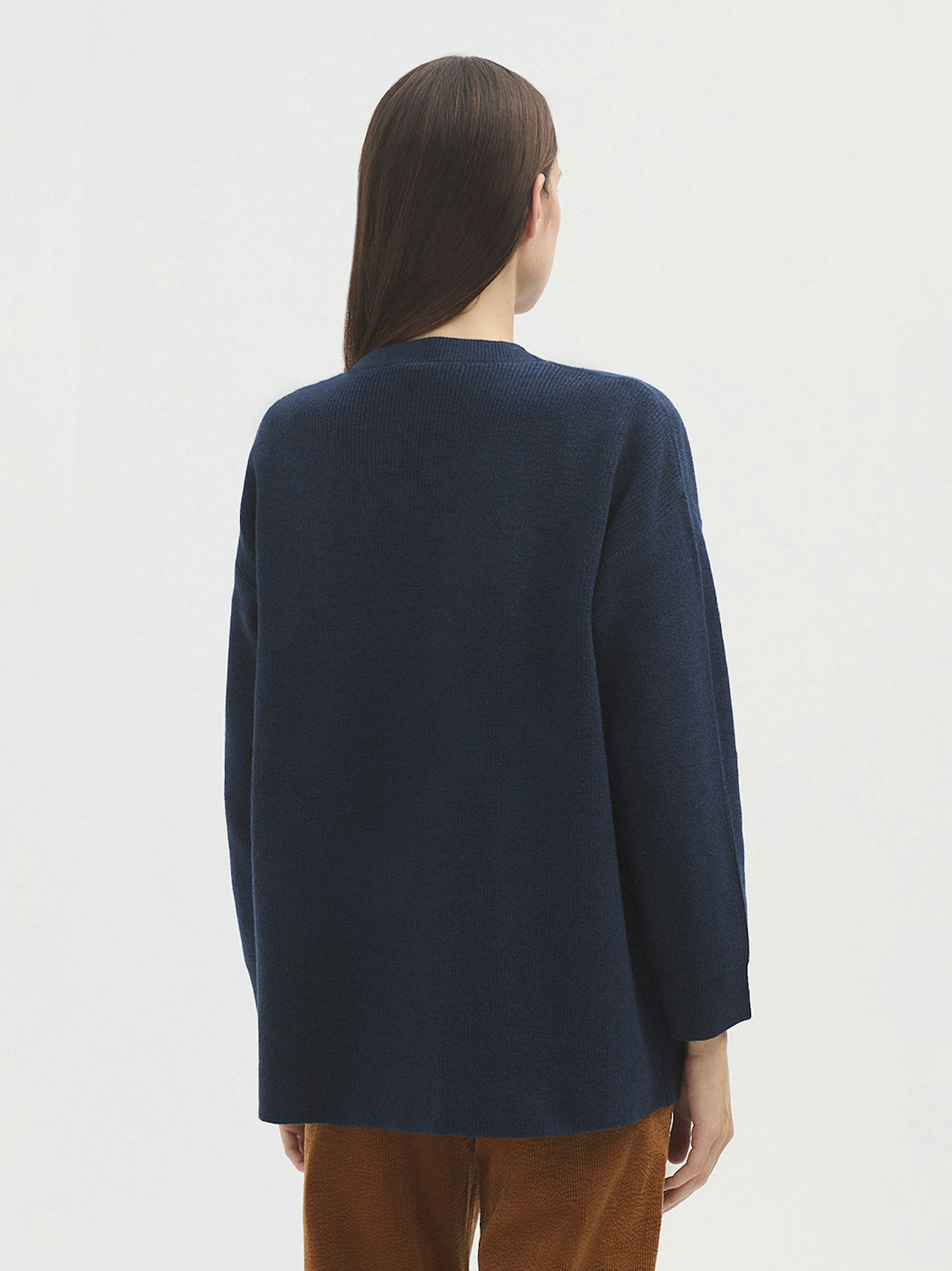 Open cardigan with pockets