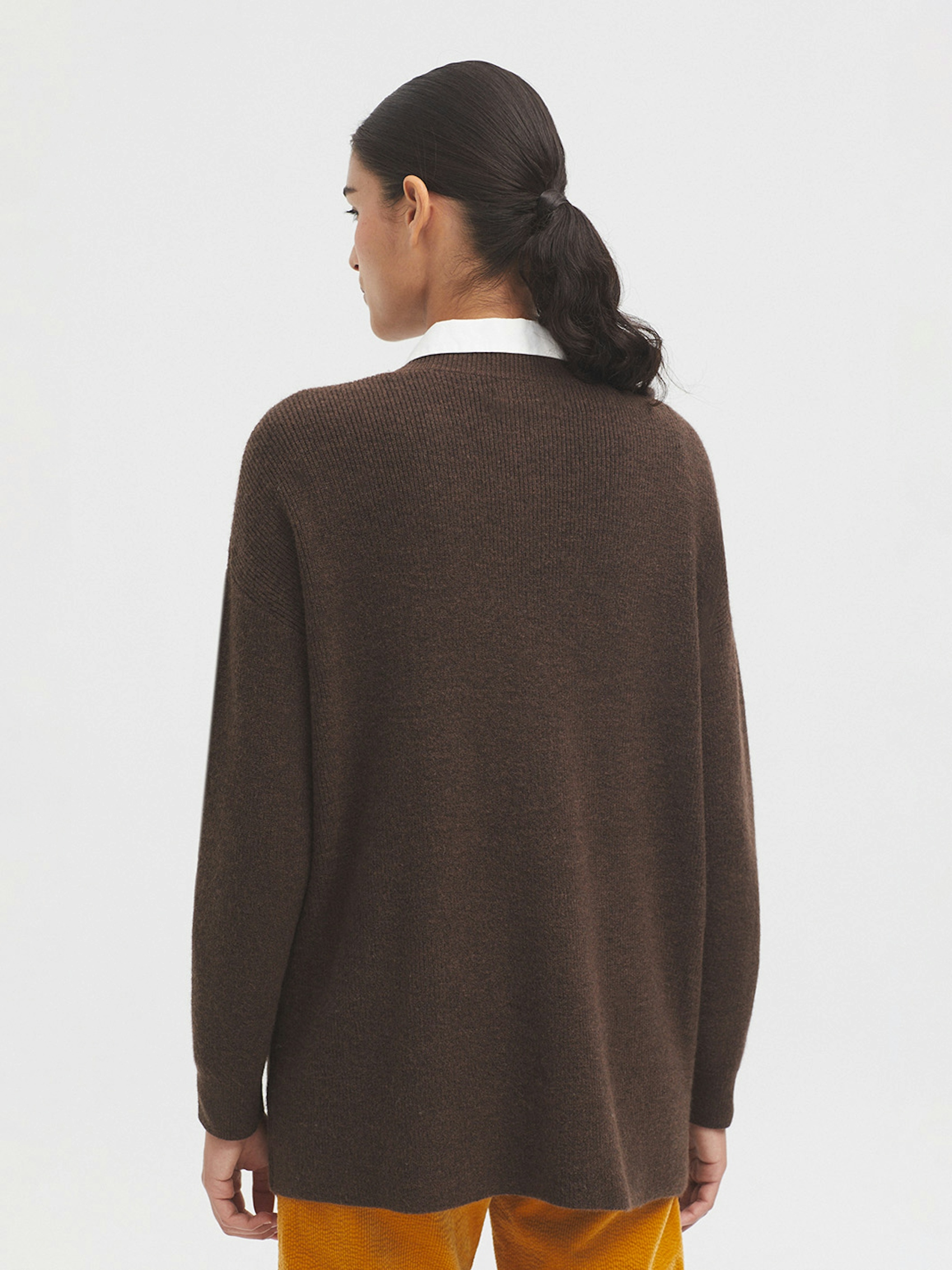 Open cardigan with pockets