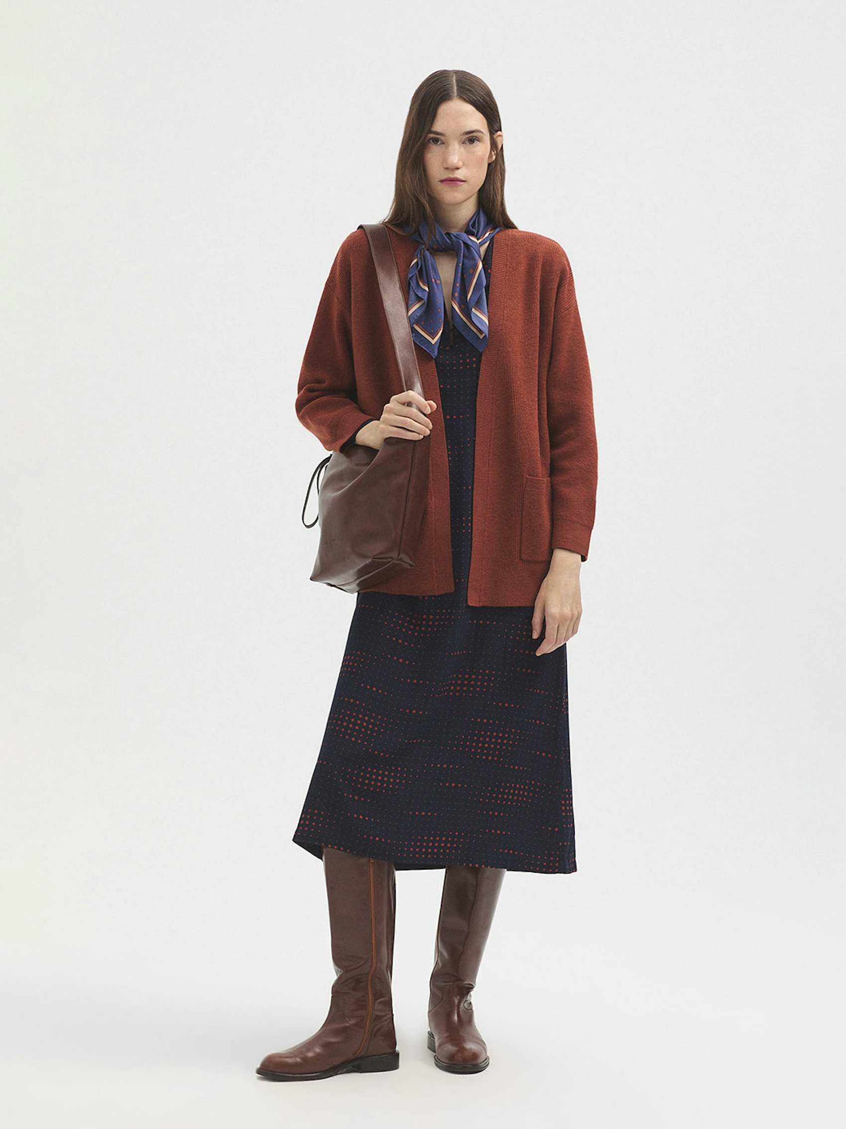 Open cardigan with pockets