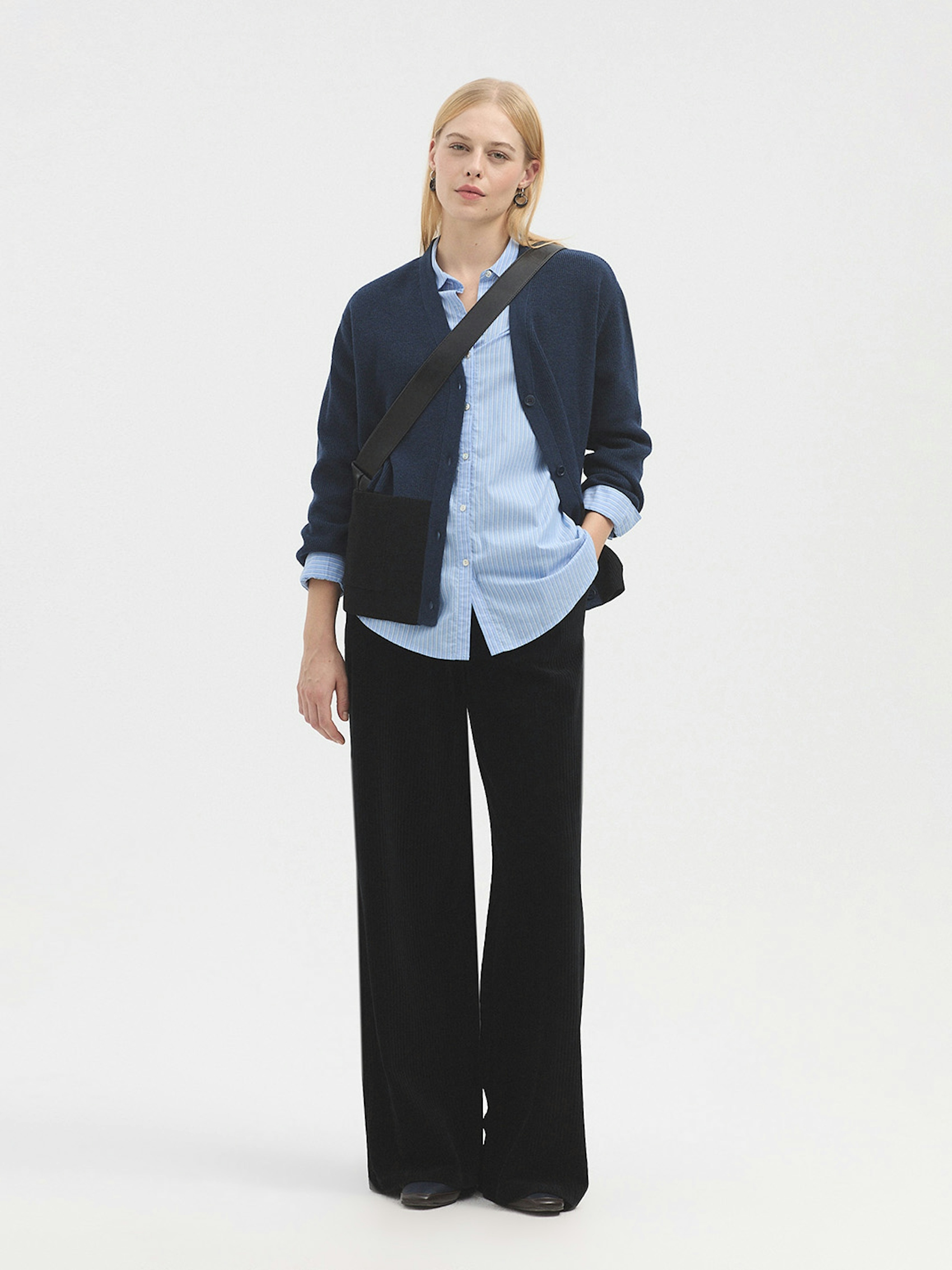 Two tone V neck cardigan