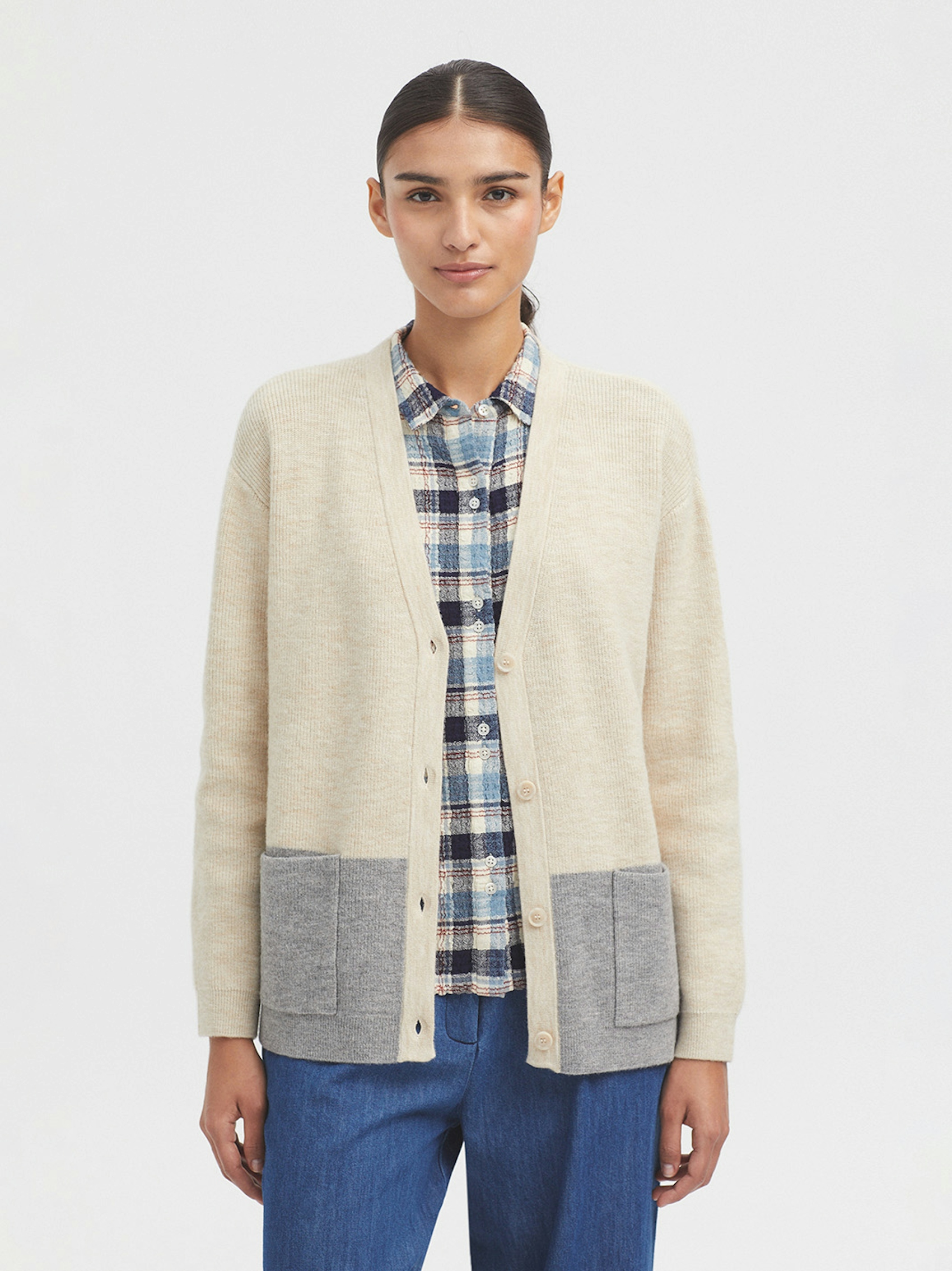 Two tone V neck cardigan